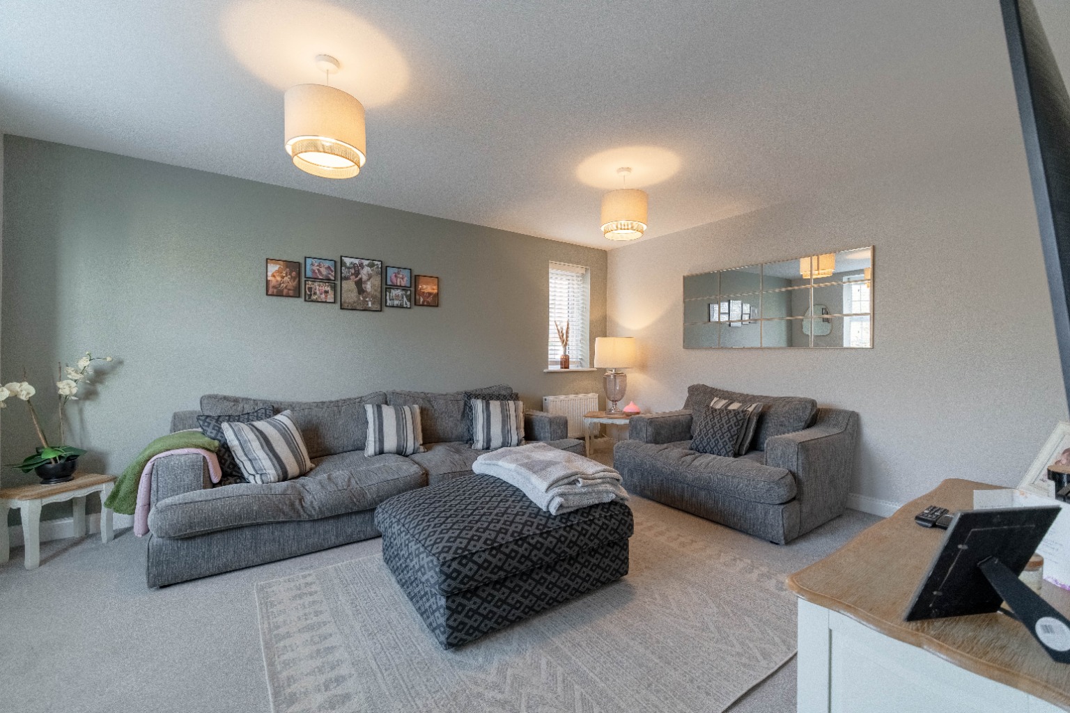 4 bed detached house for sale in Doherty Road, Huntingdon 2