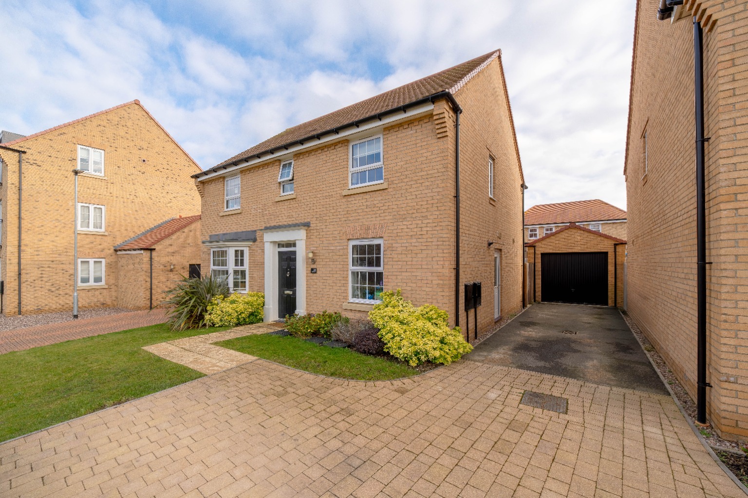 4 bed detached house for sale in Doherty Road, Huntingdon 21