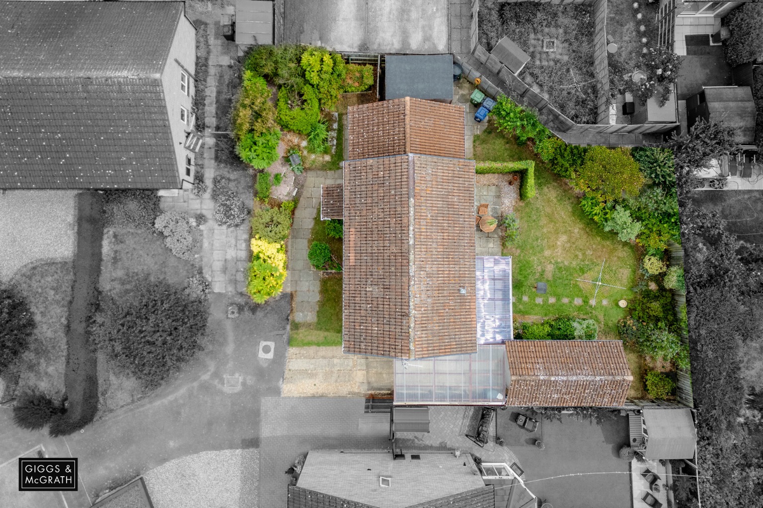 5 bed detached house for sale in Stonefield, Cambridge 2