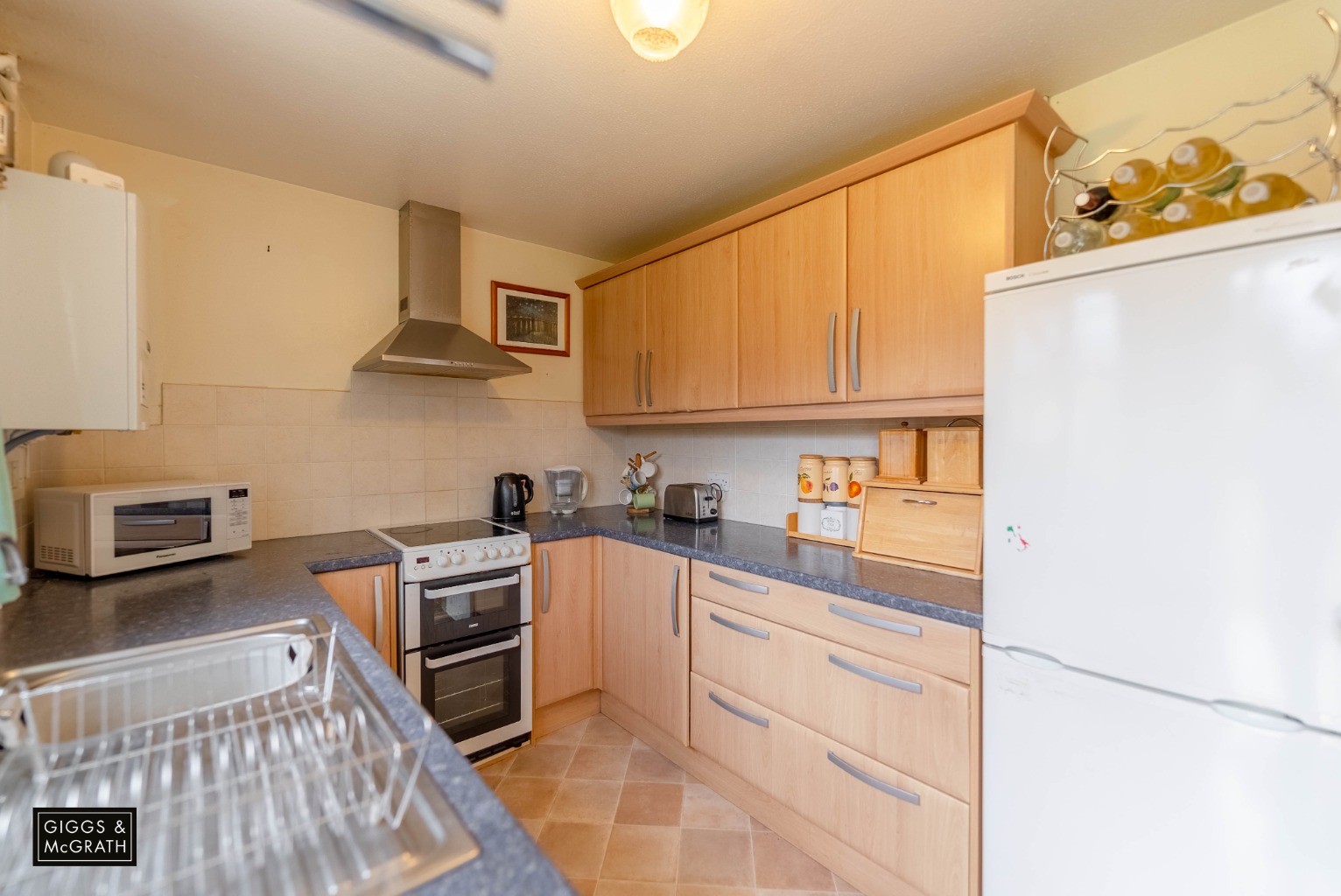 5 bed detached house for sale in Stonefield, Cambridge 4