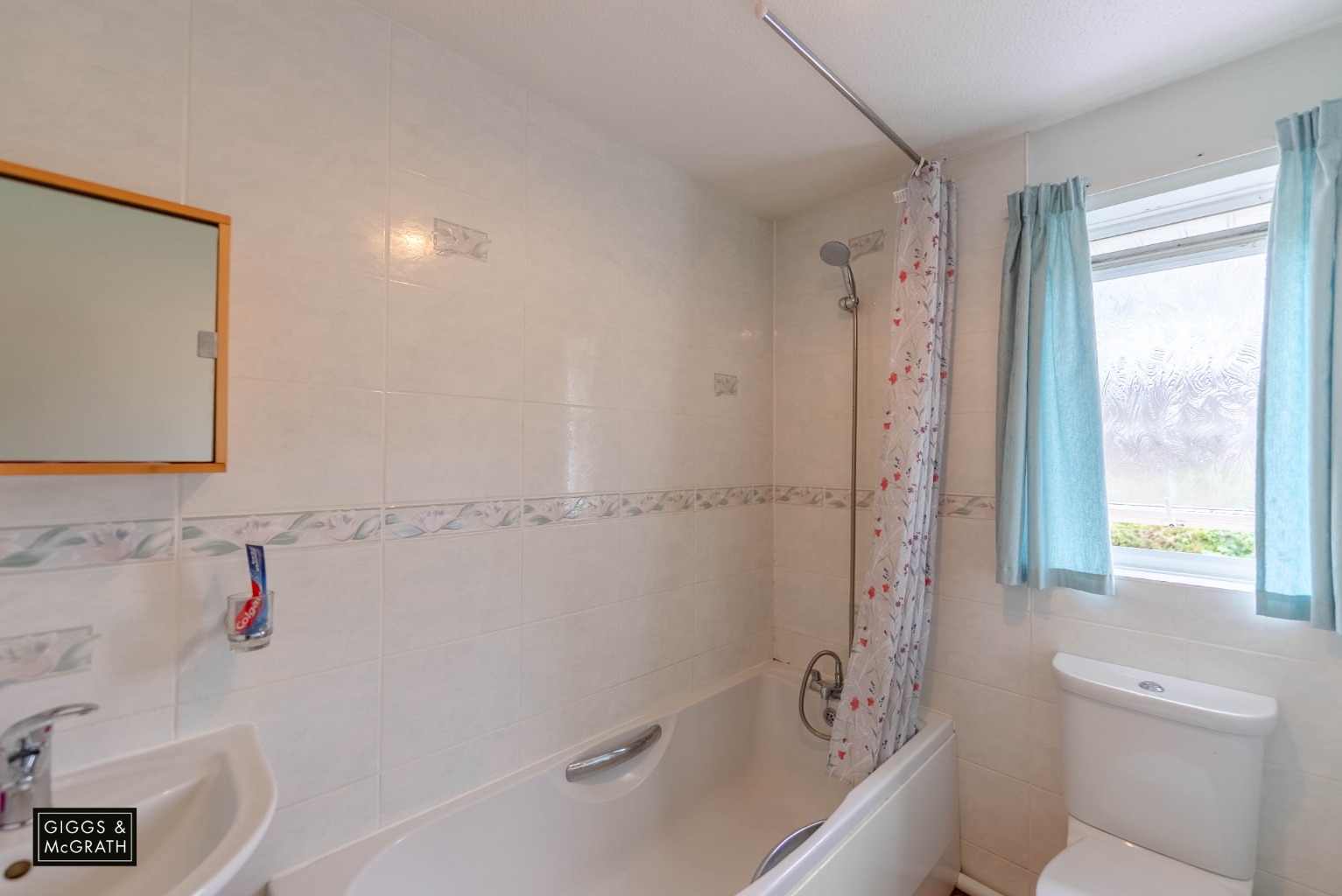 5 bed detached house for sale in Stonefield, Cambridge  - Property Image 17