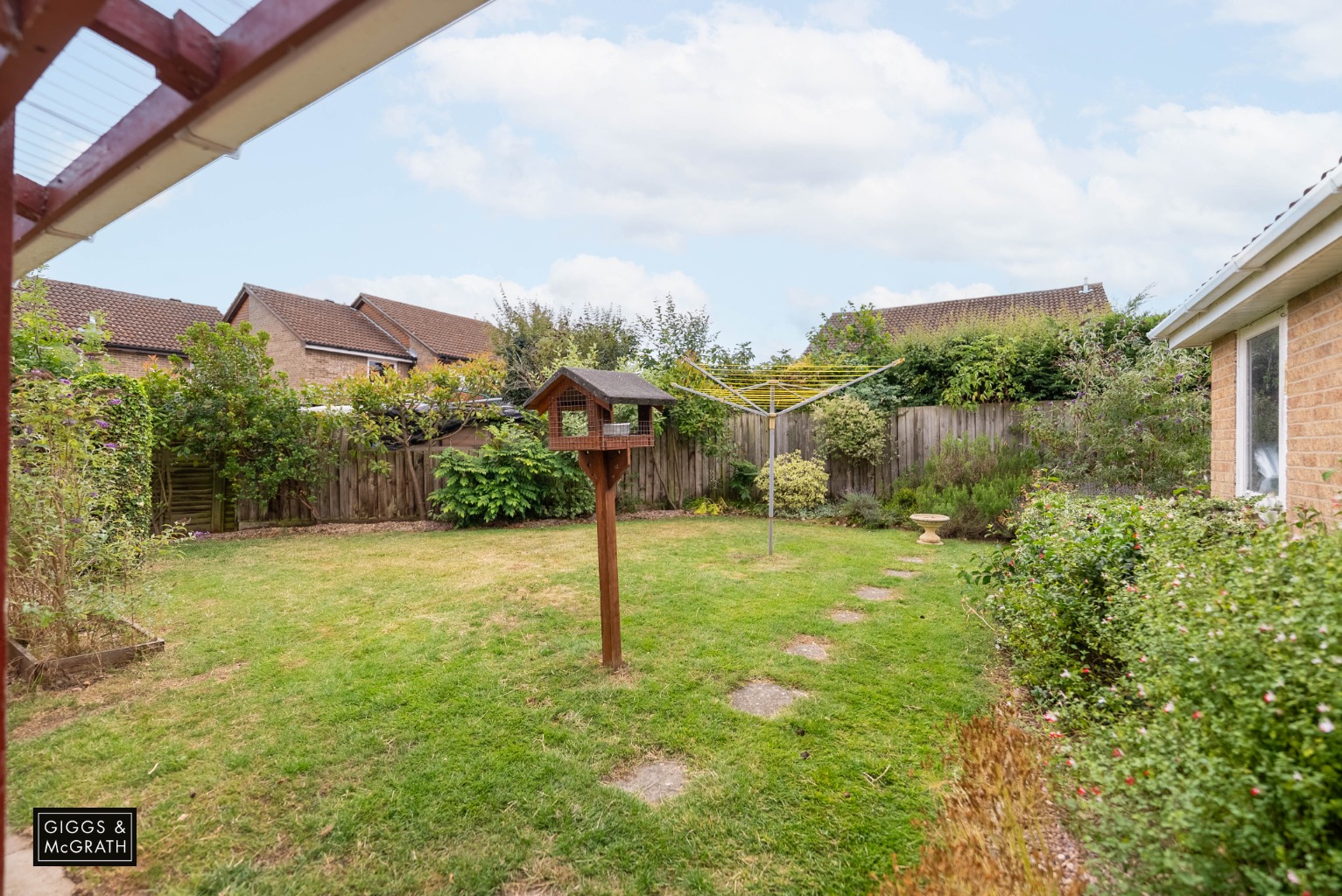 5 bed detached house for sale in Stonefield, Cambridge 8