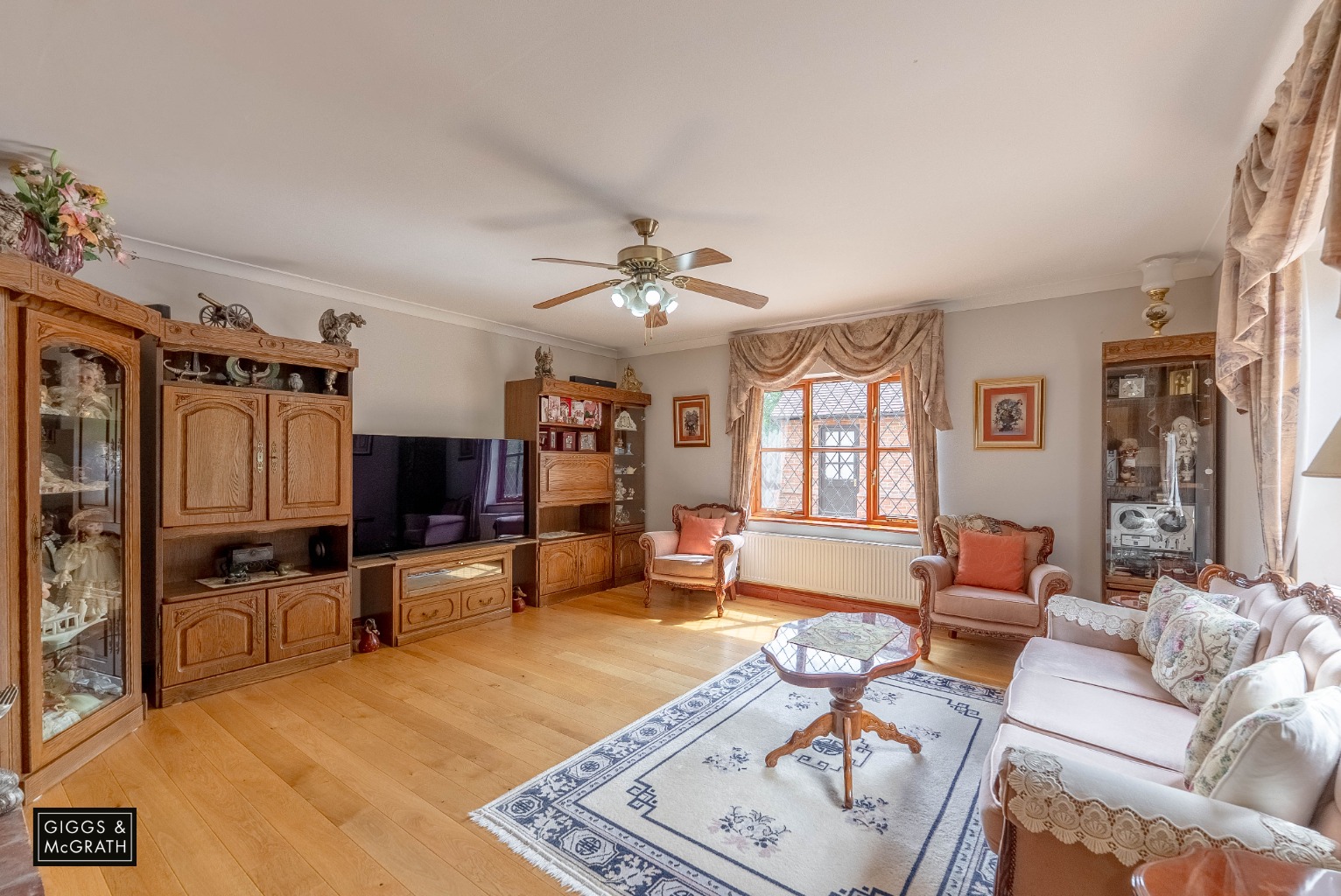 5 bed detached house for sale in North Road, Huntingdon  - Property Image 2