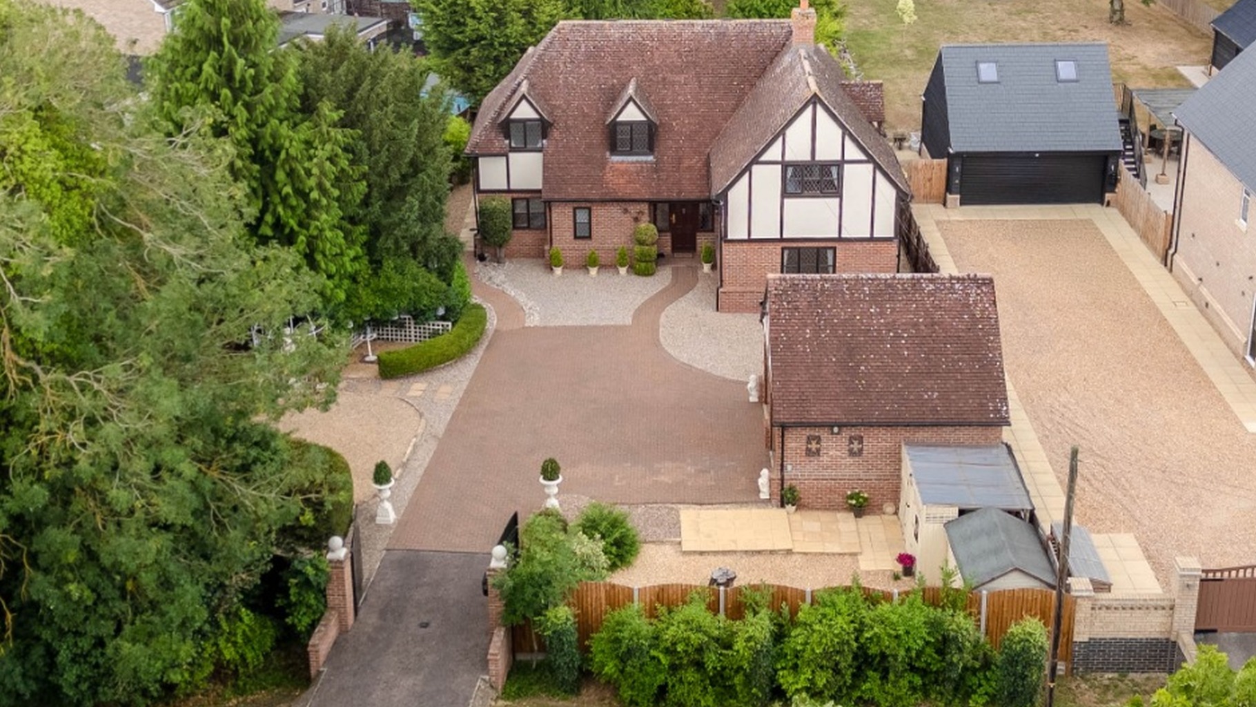 5 bed detached house for sale in North Road, Huntingdon  - Property Image 22