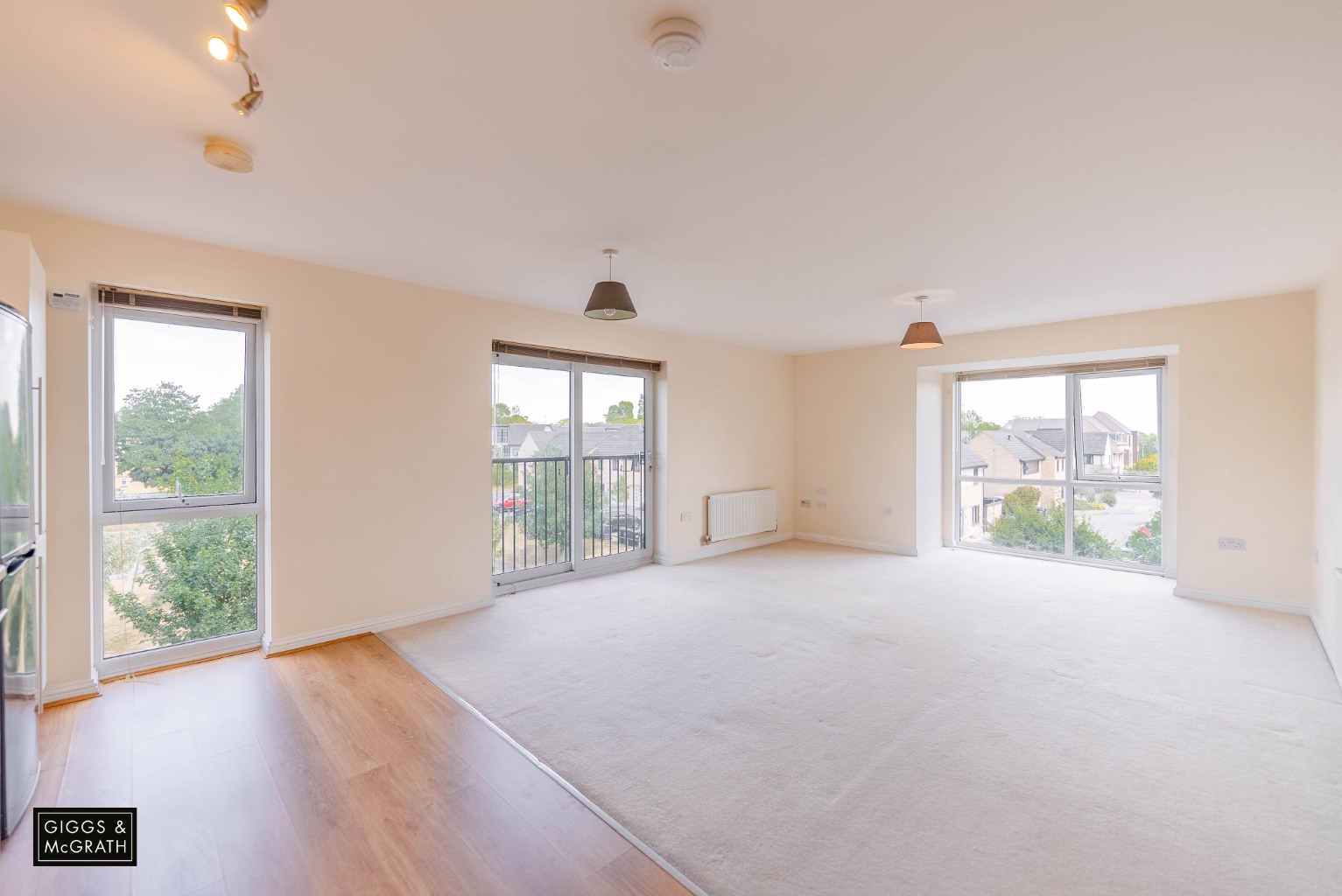 2 bed flat for sale in Dunnock Way, St. Ives  - Property Image 6