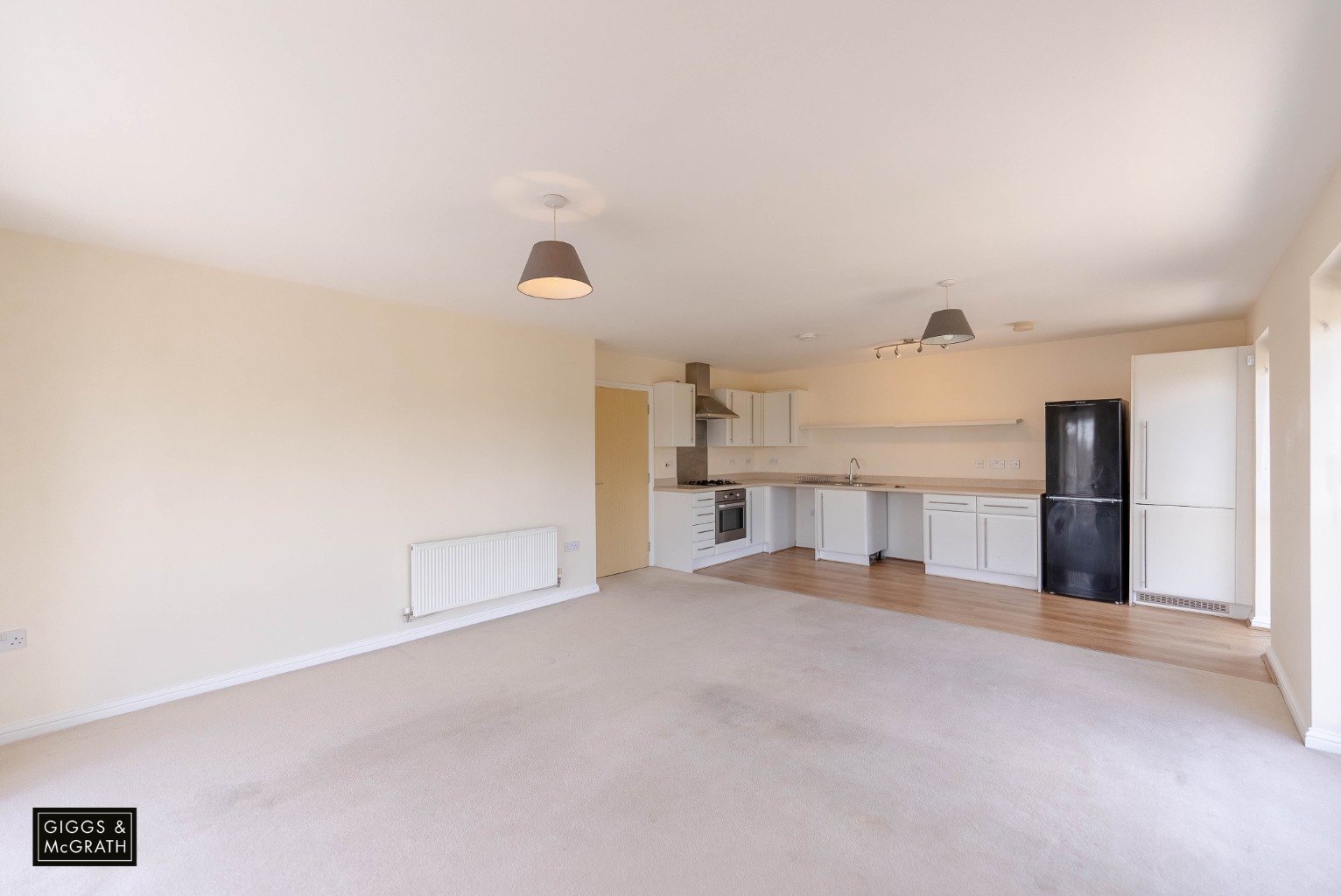 2 bed flat for sale in Dunnock Way, St. Ives  - Property Image 4