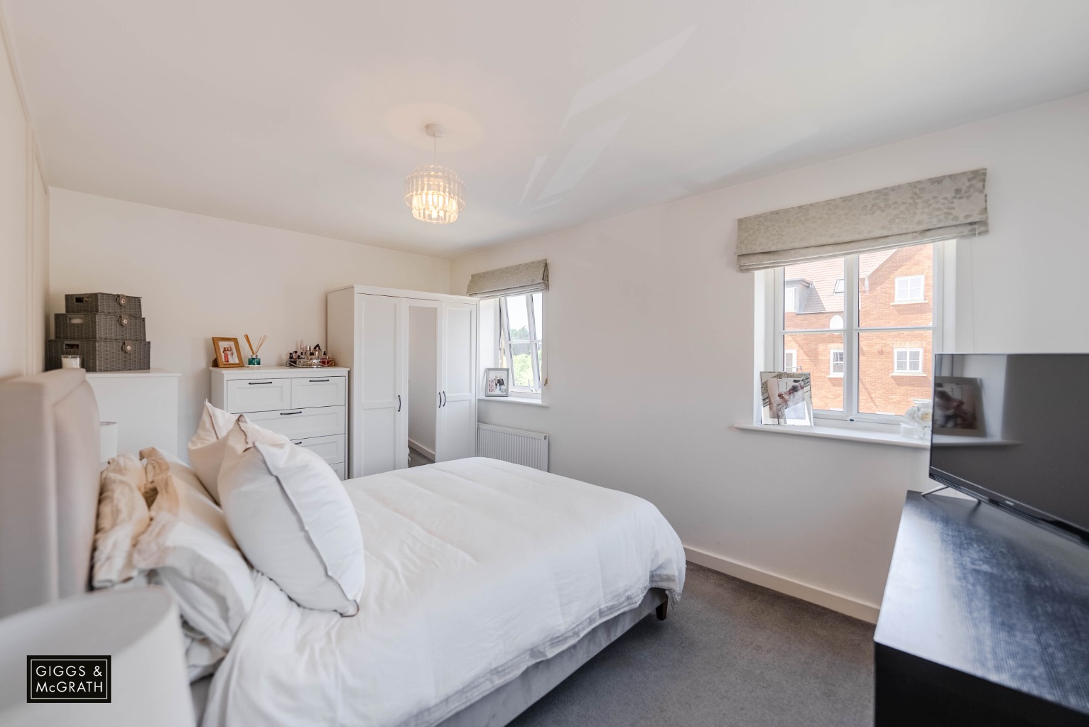 2 bed end of terrace house for sale in Crest Drive, Cambridgeshire 8