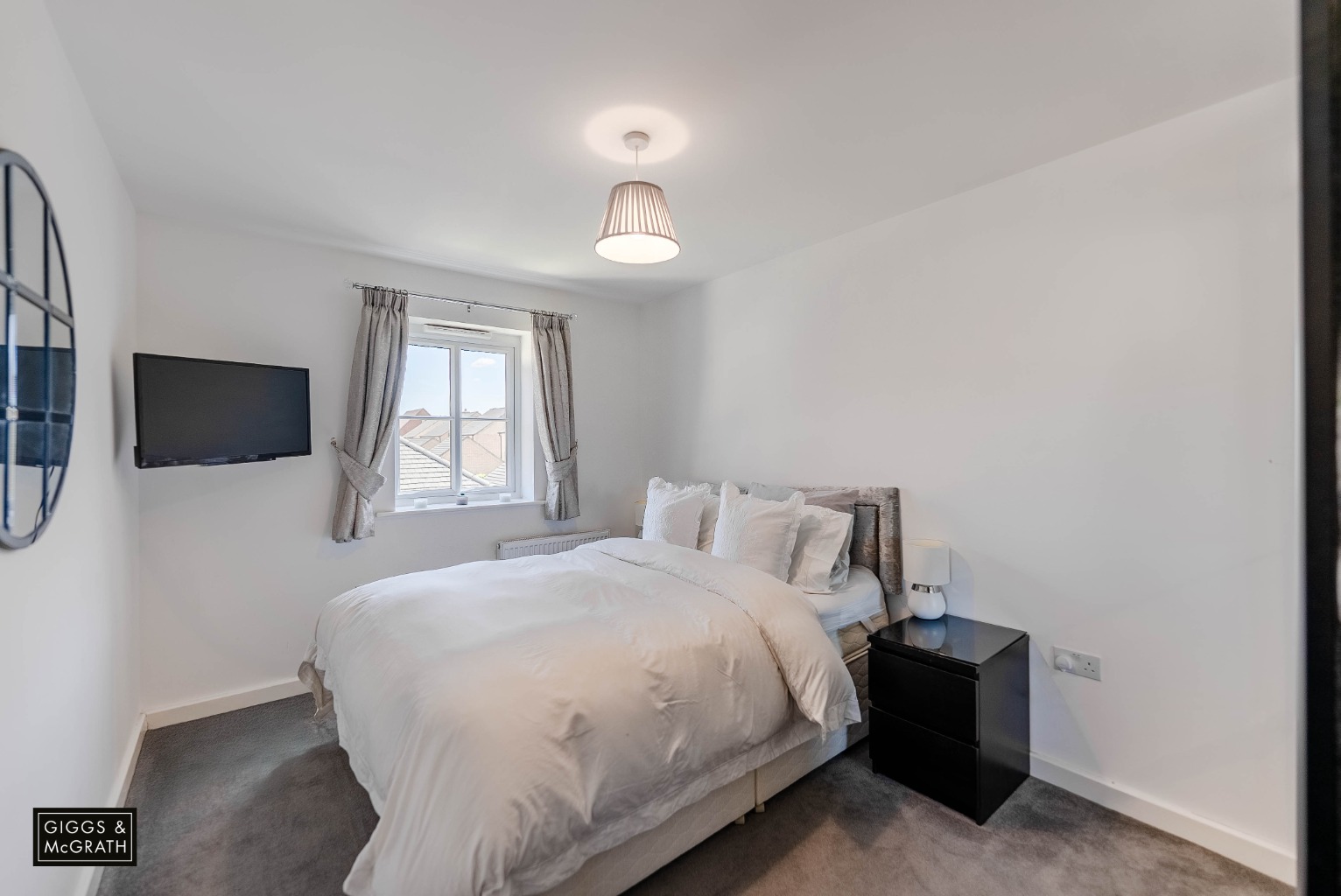 2 bed end of terrace house for sale in Crest Drive, Cambridgeshire  - Property Image 10