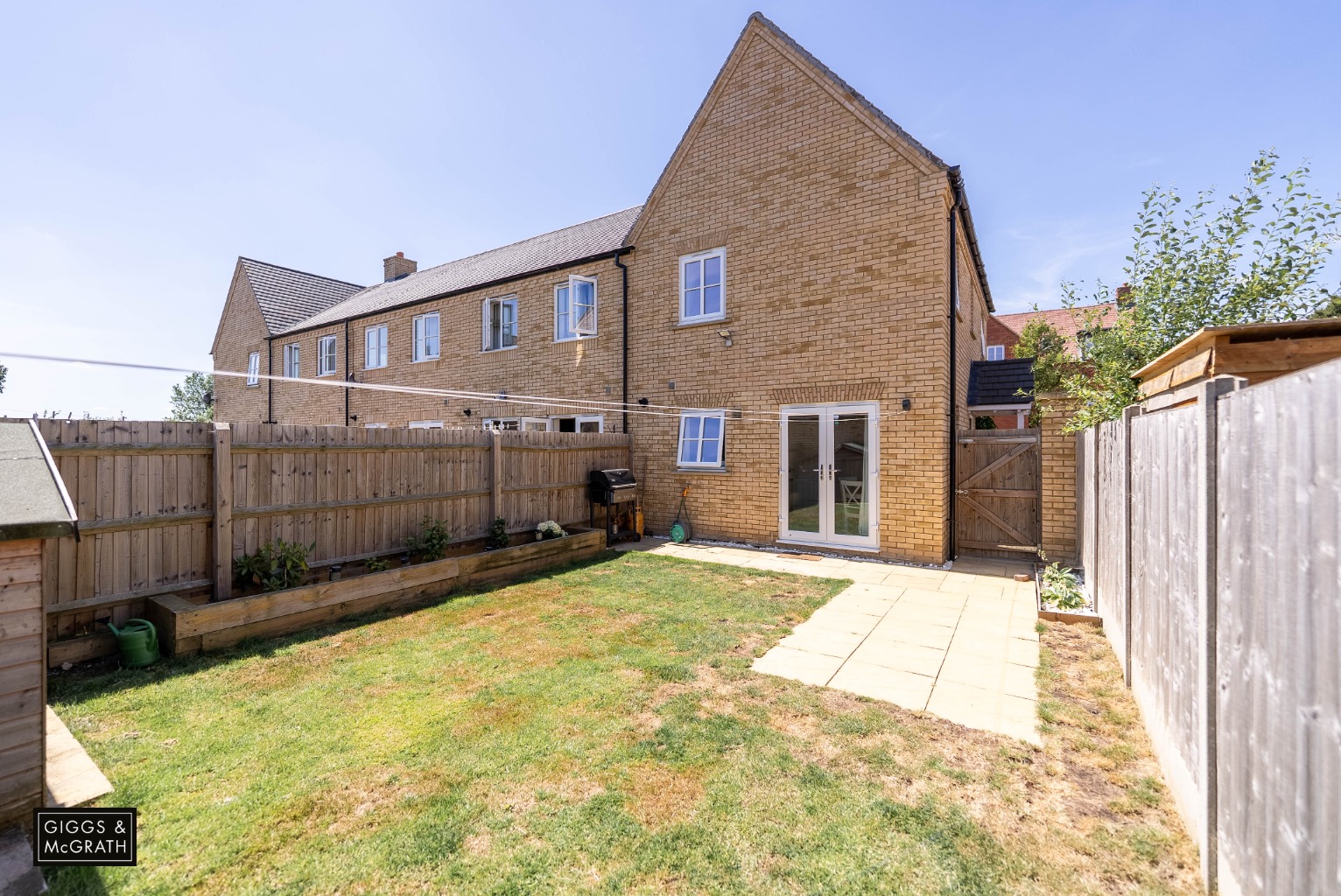 2 bed end of terrace house for sale in Crest Drive, Cambridgeshire  - Property Image 12