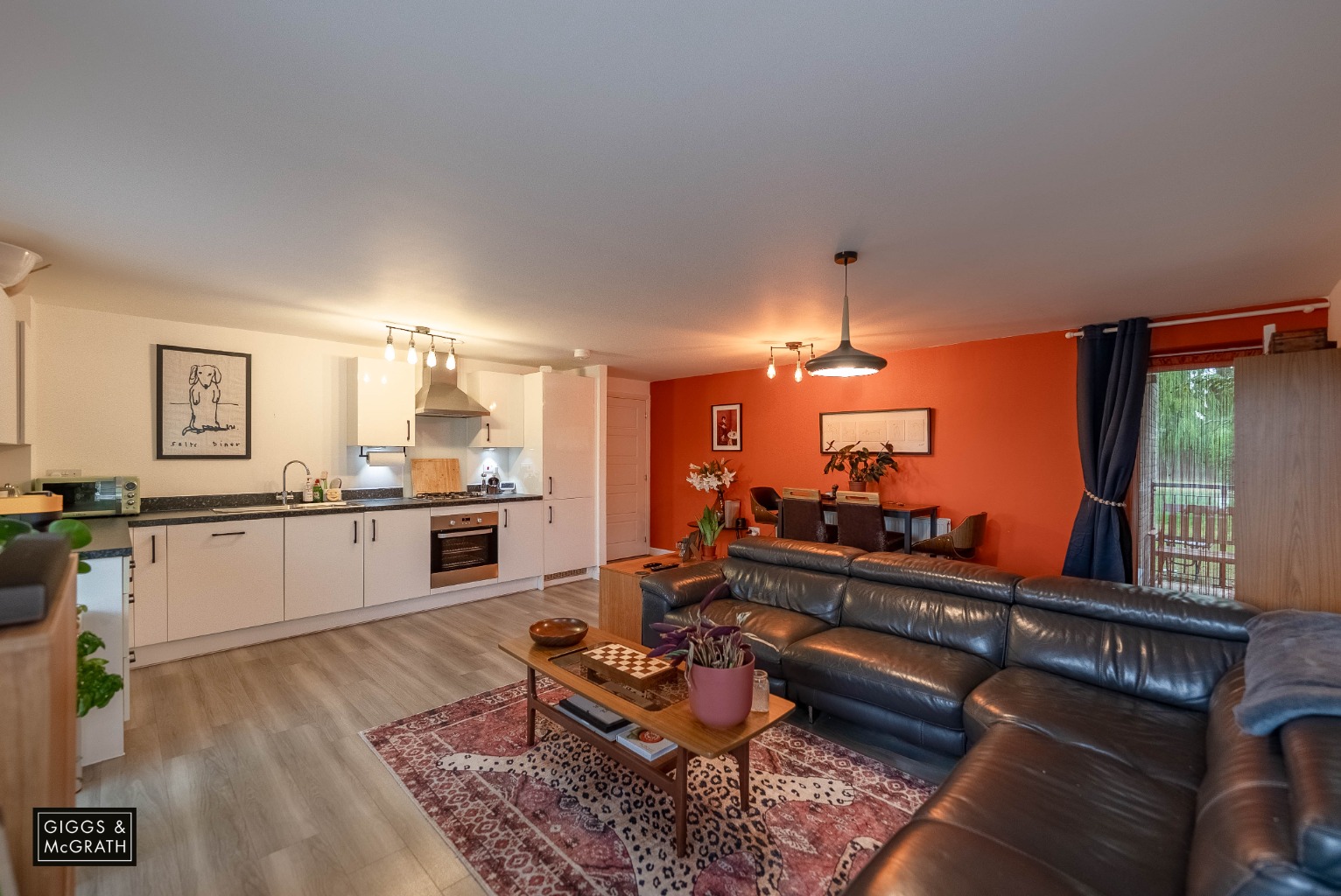 2 bed ground floor flat for sale in Summer's Hill Drive, Cambridgeshire  - Property Image 5