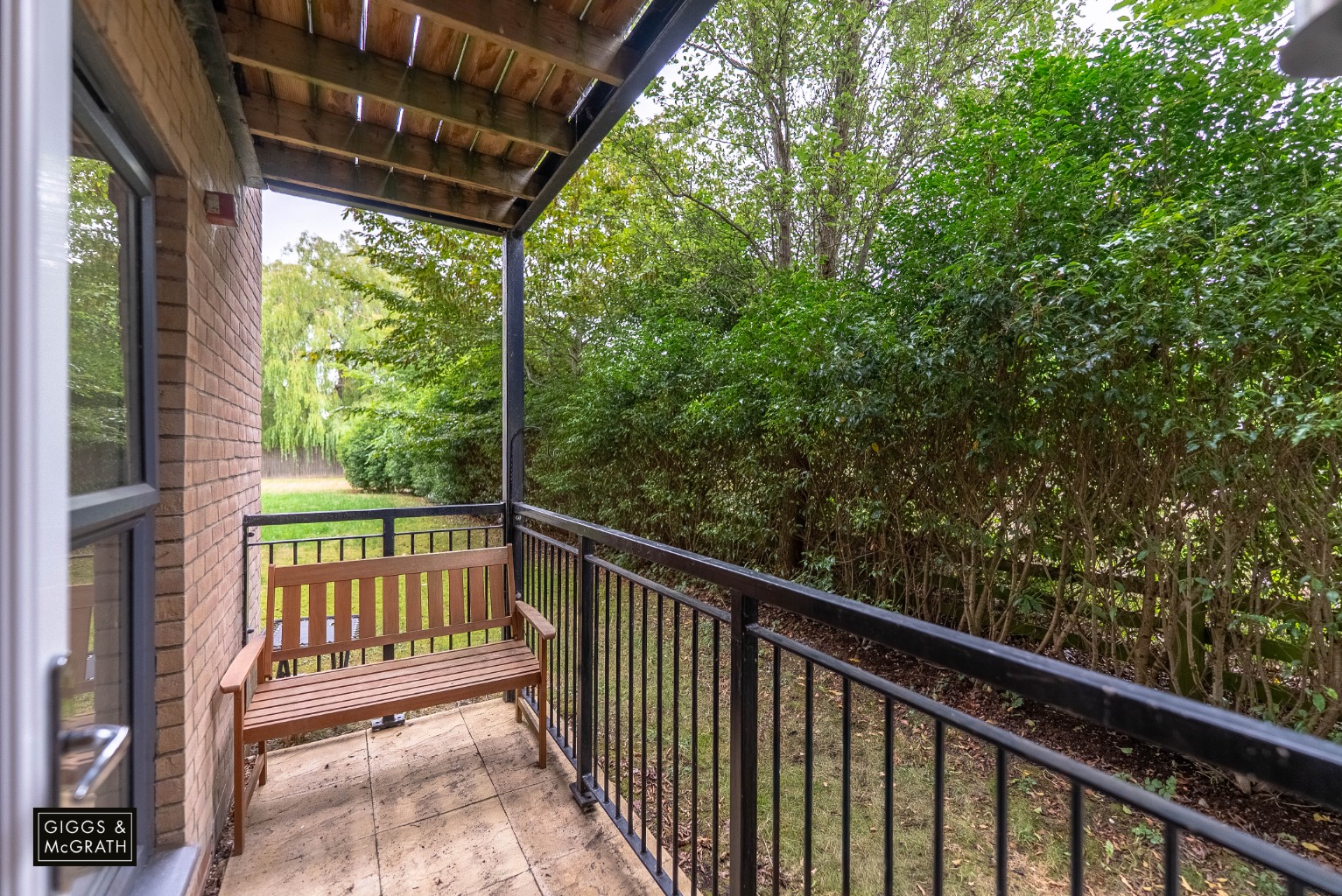 2 bed ground floor flat for sale in Summer's Hill Drive, Cambridgeshire  - Property Image 4