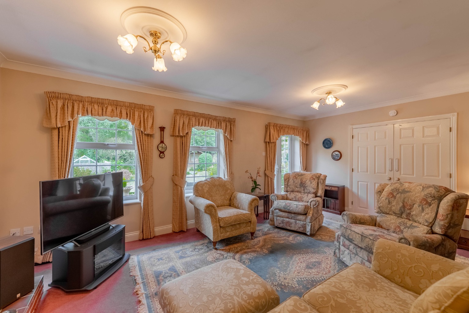 4 bed detached house for sale in Dartmoor Drive, Huntingdon  - Property Image 6