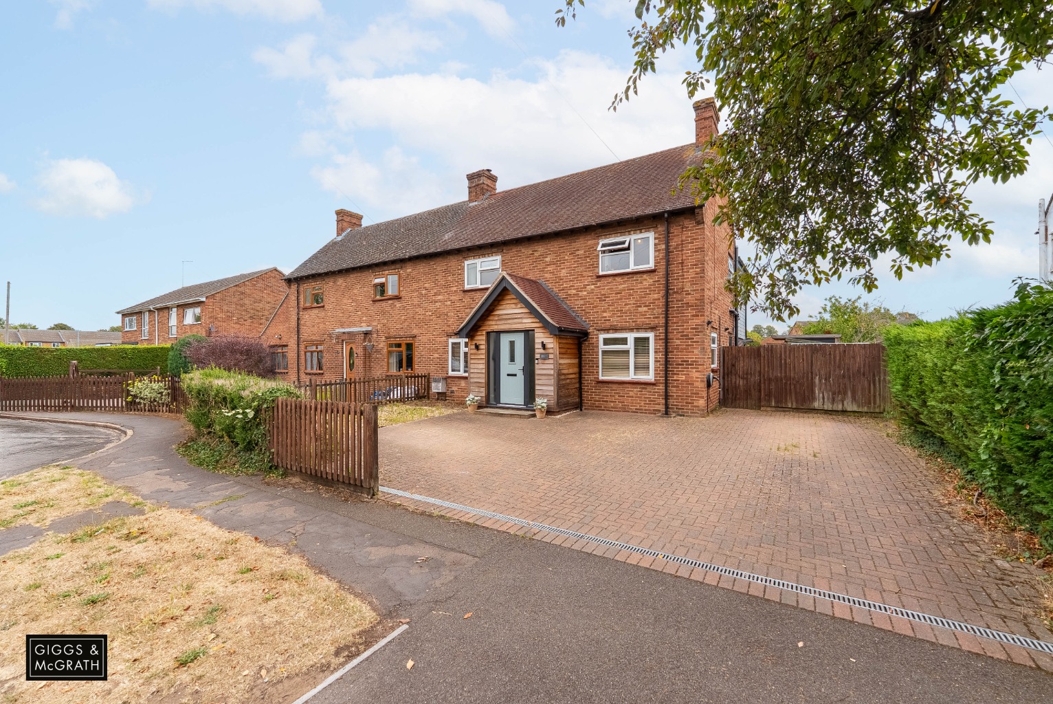 4 bed semi-detached house for sale in Bernard Road, Cambridgeshire - Property Image 1