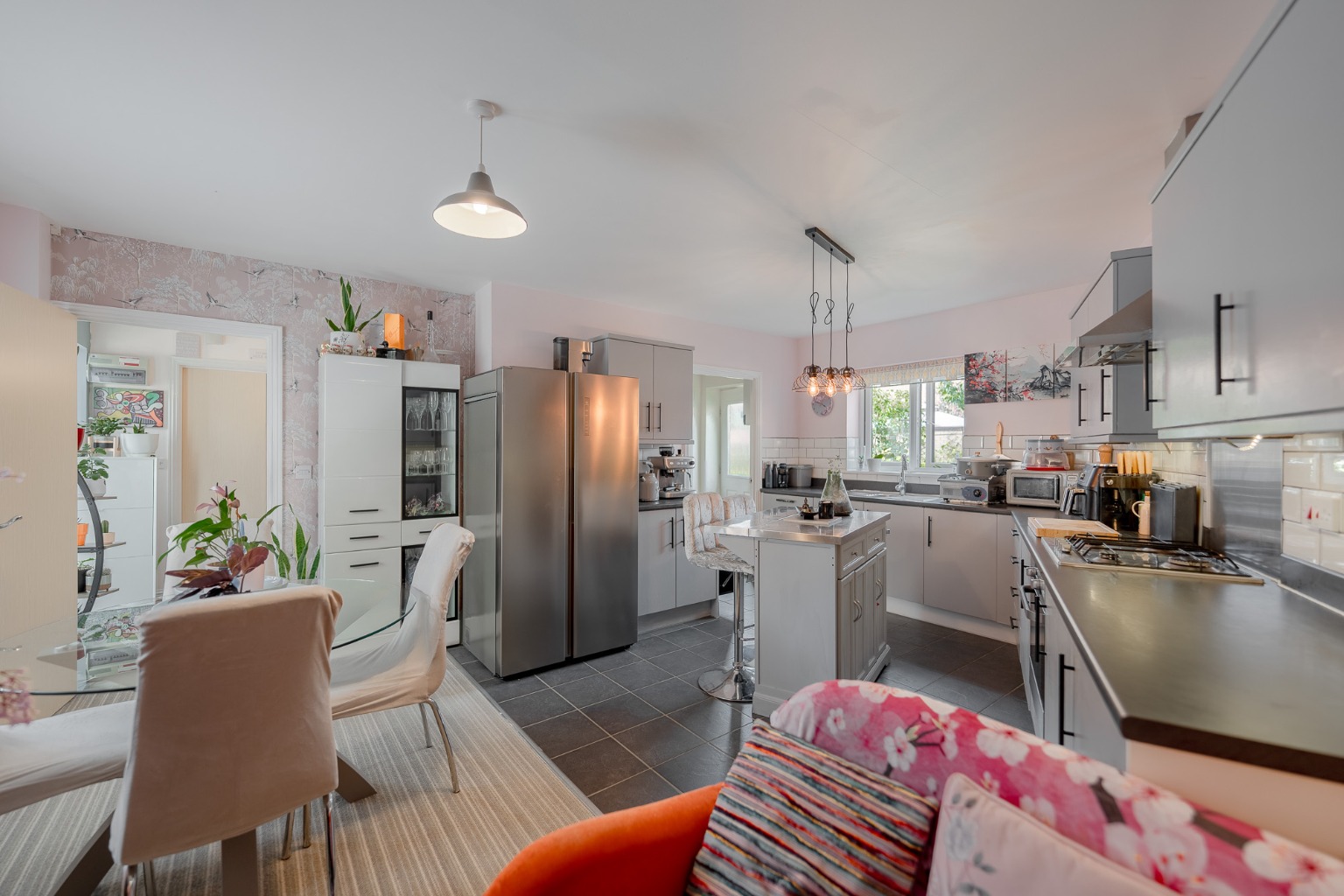 3 bed semi-detached house for sale in Wren Close, St Ives  - Property Image 2