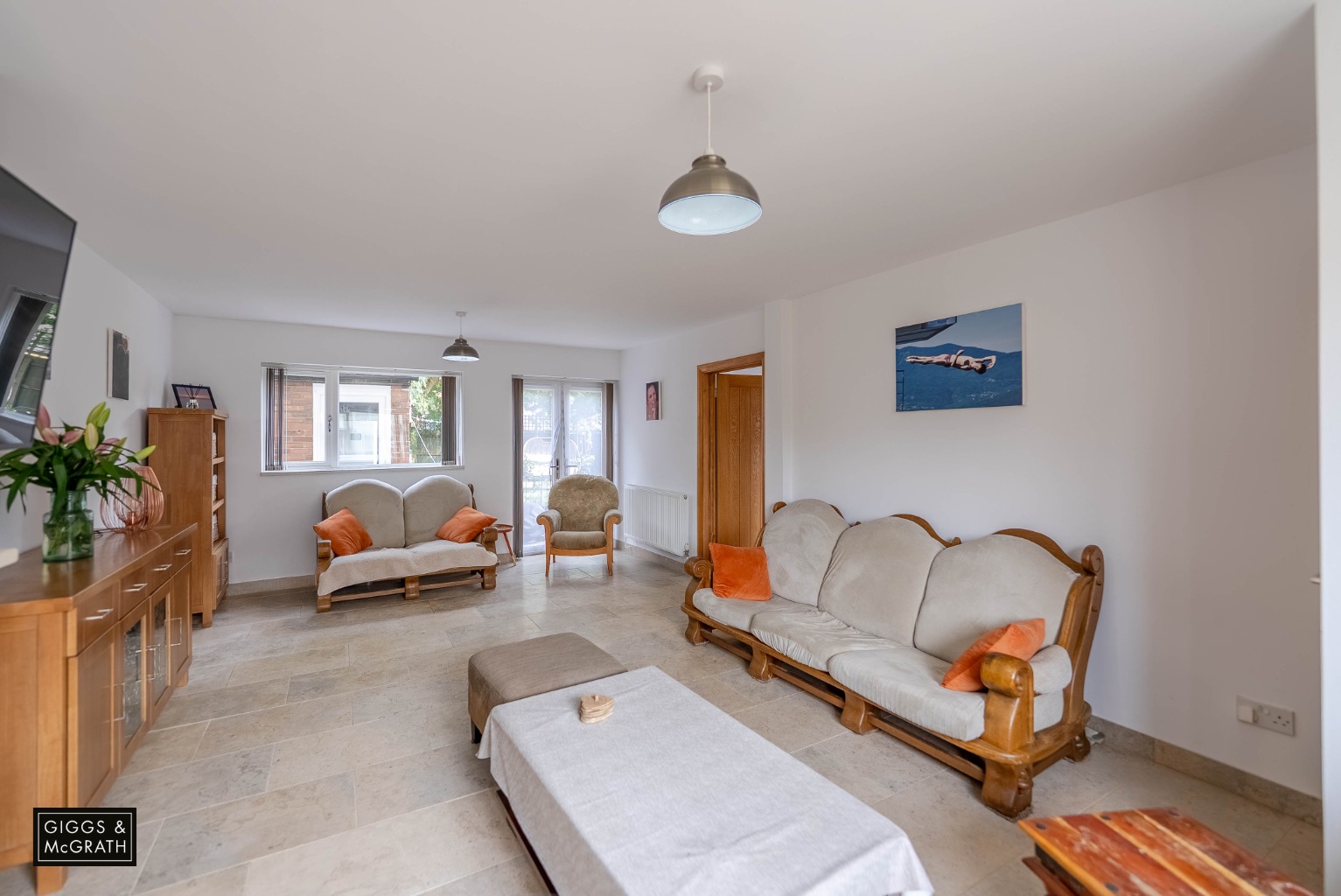 4 bed semi-detached house for sale in Abbots Close, Huntingdon  - Property Image 7