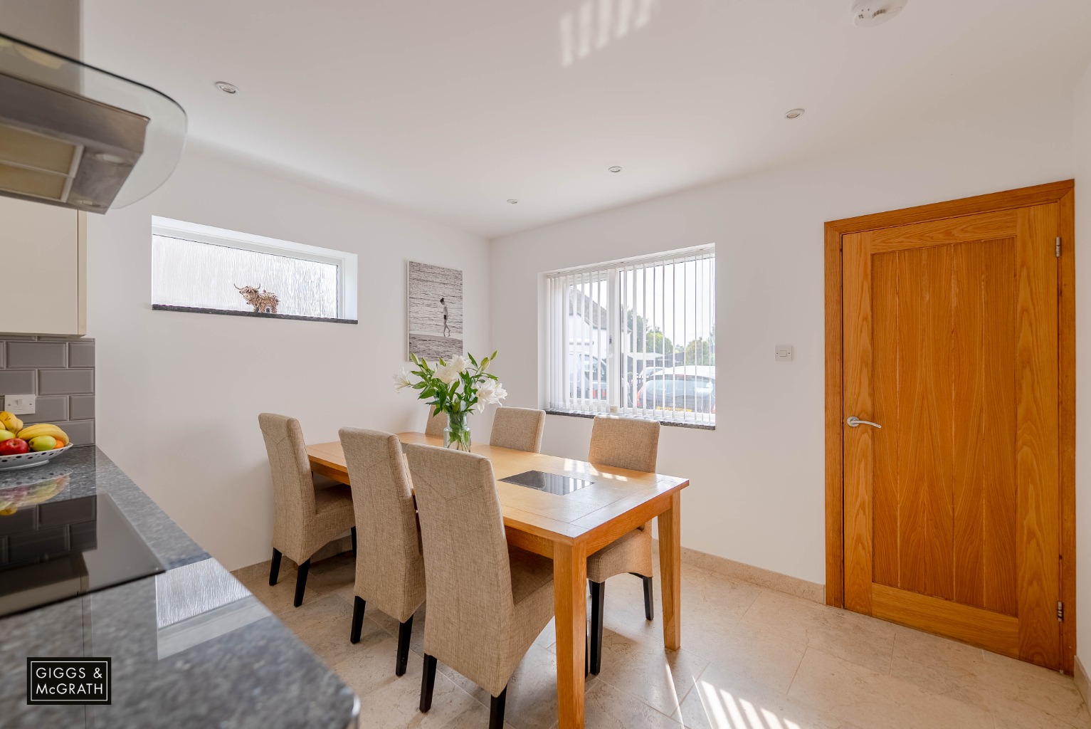 4 bed semi-detached house for sale in Abbots Close, Huntingdon  - Property Image 10