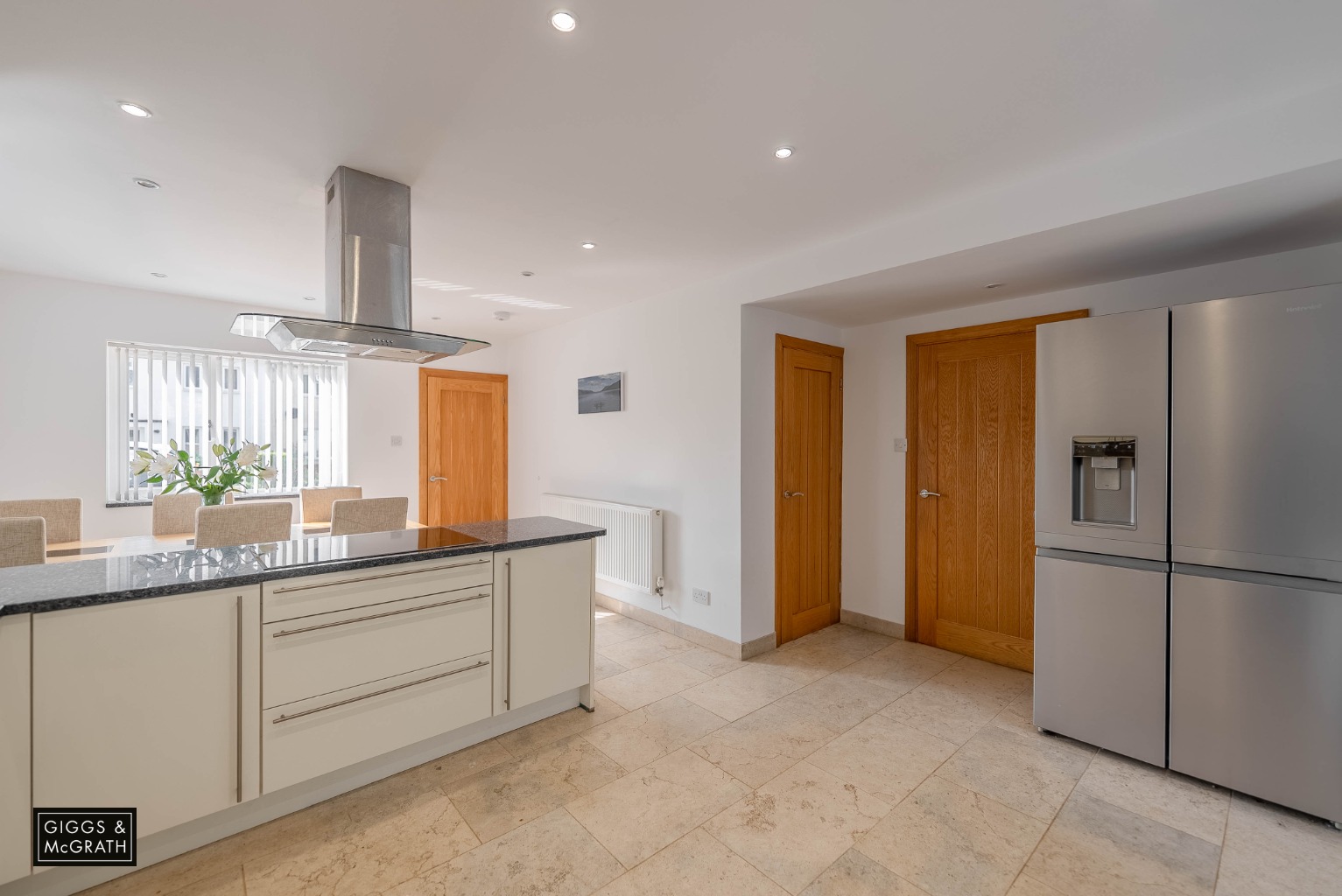 4 bed semi-detached house for sale in Abbots Close, Huntingdon  - Property Image 9