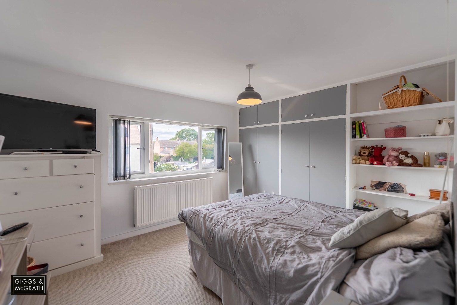 4 bed semi-detached house for sale in Abbots Close, Huntingdon  - Property Image 12