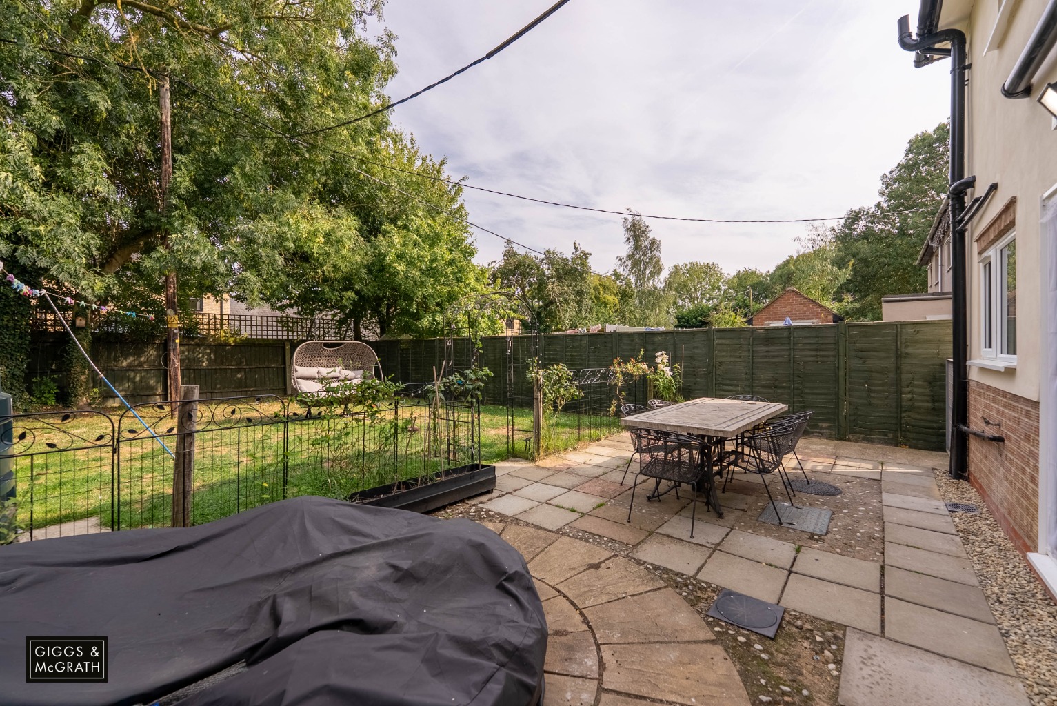 4 bed semi-detached house for sale in Abbots Close, Huntingdon  - Property Image 20