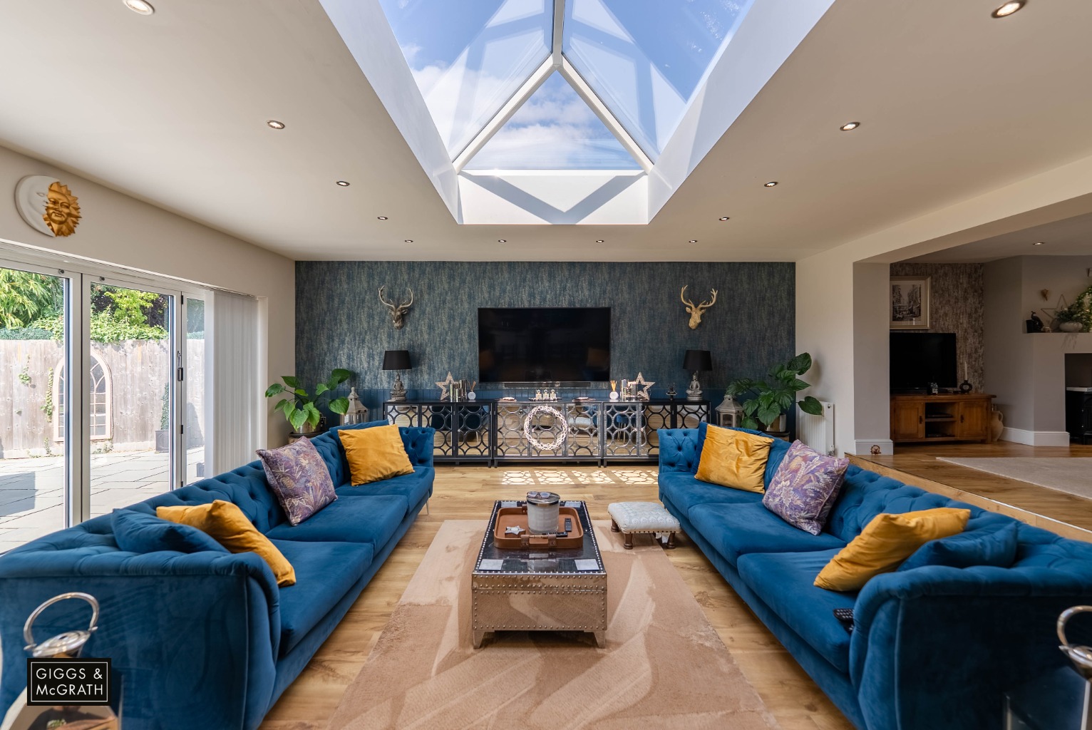 5 bed detached house for sale in Ermine Street, Huntingdon  - Property Image 2