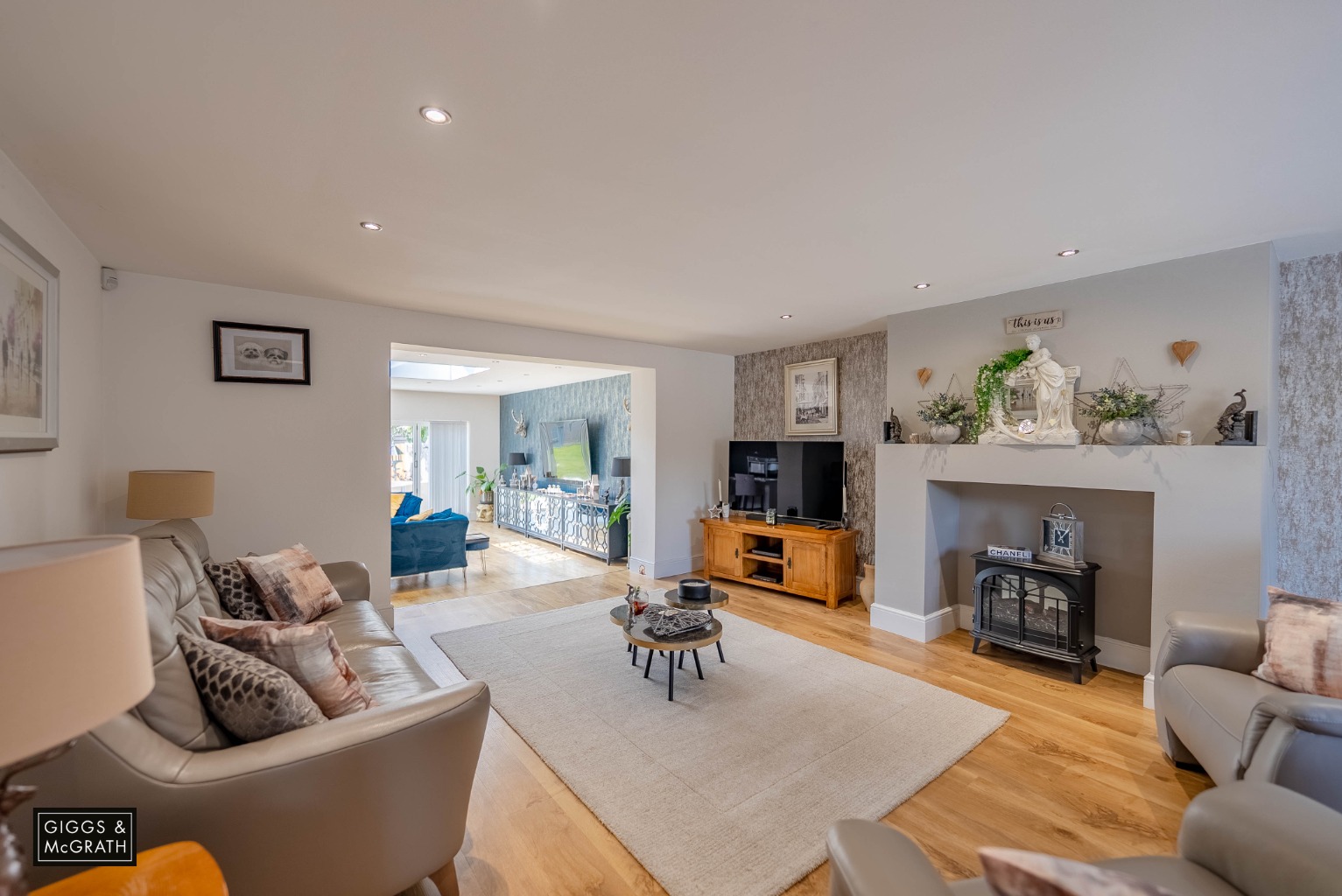 5 bed detached house for sale in Ermine Street, Huntingdon 8