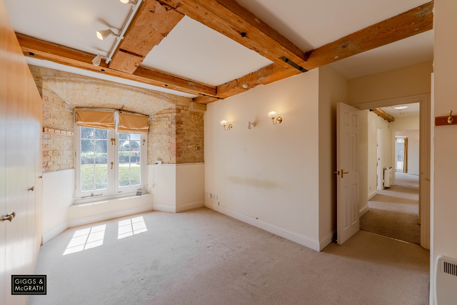 3 bed ground floor flat for sale in The Old Mill, St. Ives  - Property Image 4