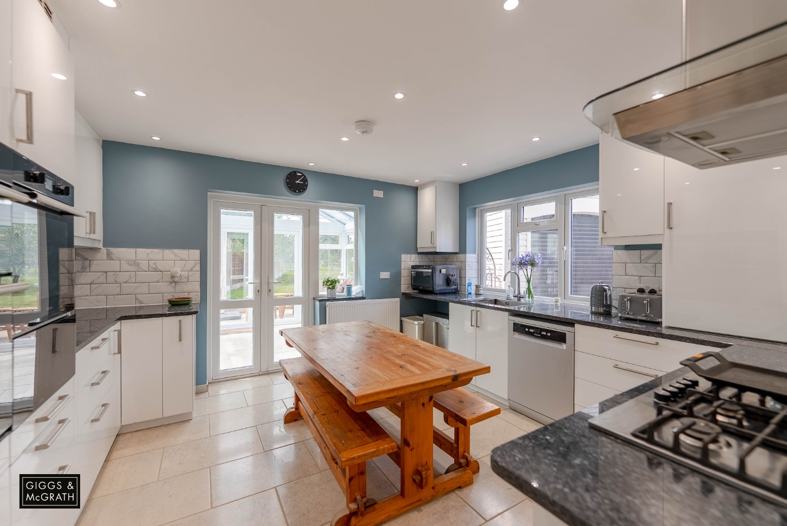5 bed semi-detached house for sale in Parkhall Road, Huntingdon  - Property Image 2