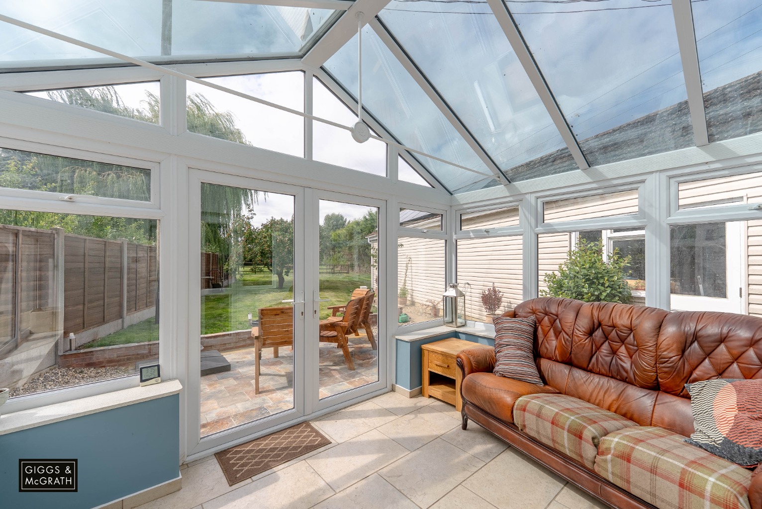 5 bed semi-detached house for sale in Parkhall Road, Huntingdon  - Property Image 9