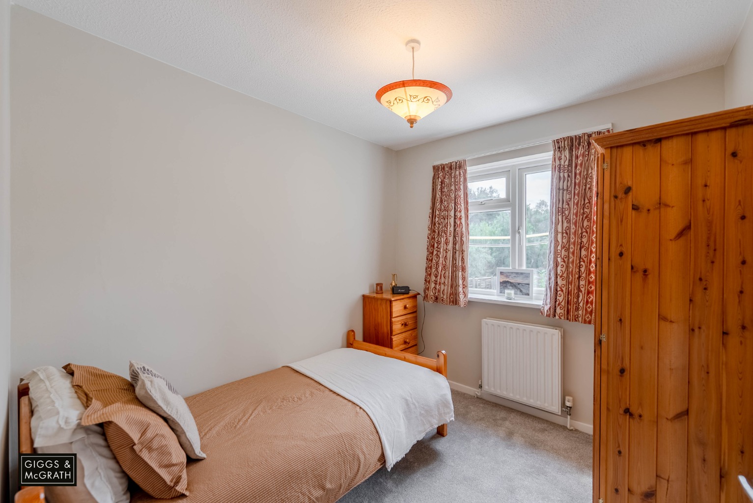 5 bed semi-detached house for sale in Parkhall Road, Huntingdon  - Property Image 16