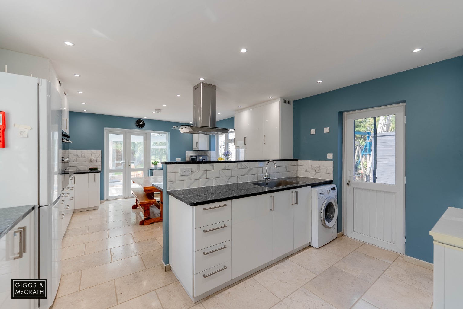 5 bed semi-detached house for sale in Parkhall Road, Huntingdon  - Property Image 6