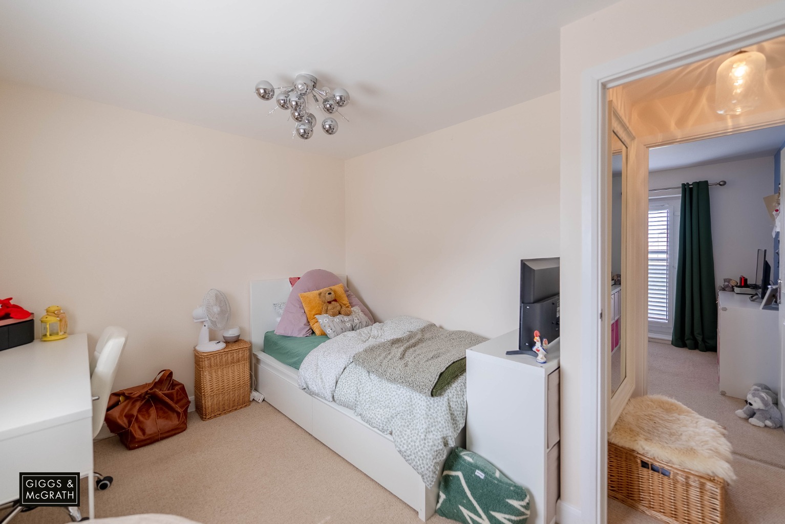 4 bed detached house for sale in Summer's Hill Drive, Cambridge  - Property Image 17