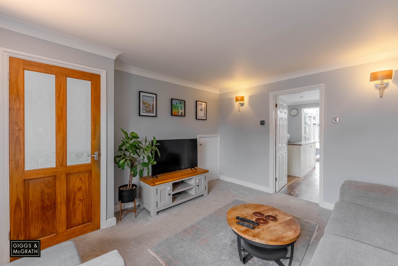 3 bed link detached house for sale in Grange Road, Cambridgeshire  - Property Image 6