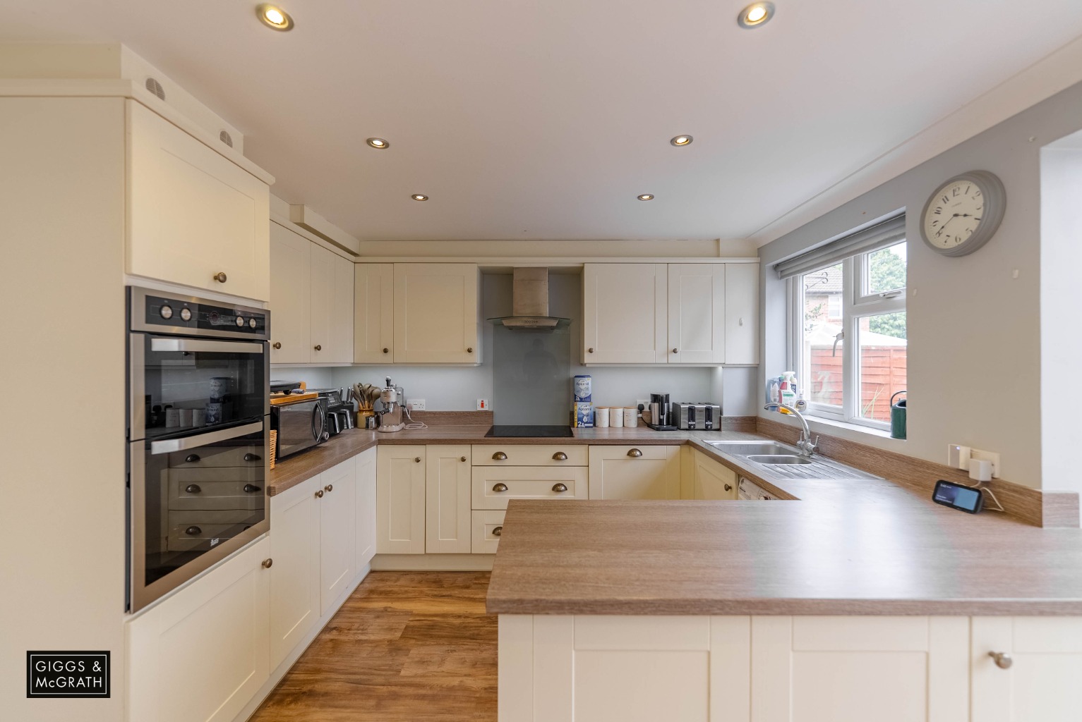3 bed link detached house for sale in Grange Road, Cambridgeshire 7