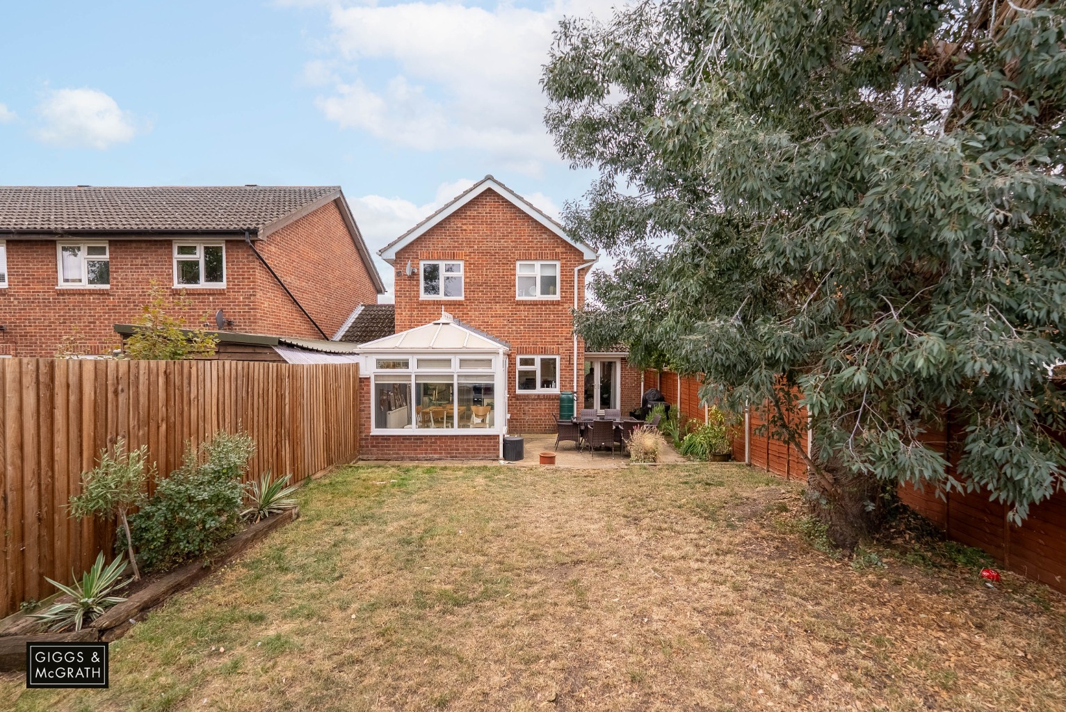 3 bed link detached house for sale in Grange Road, Cambridgeshire  - Property Image 10