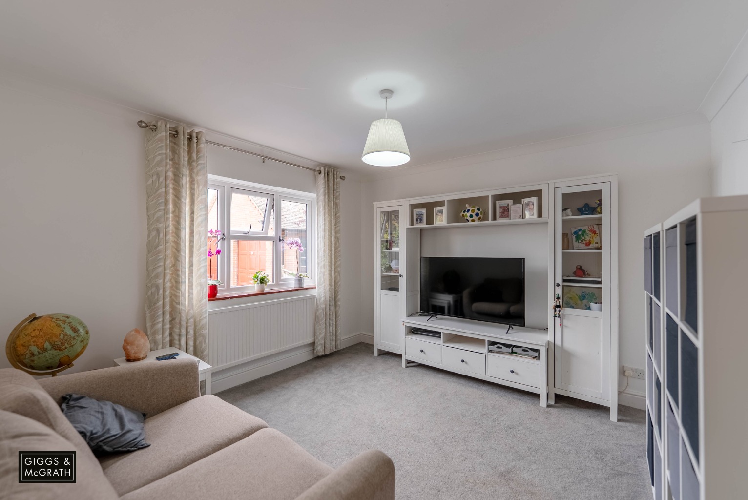 5 bed detached house for sale in High Street, Huntingdon  - Property Image 10