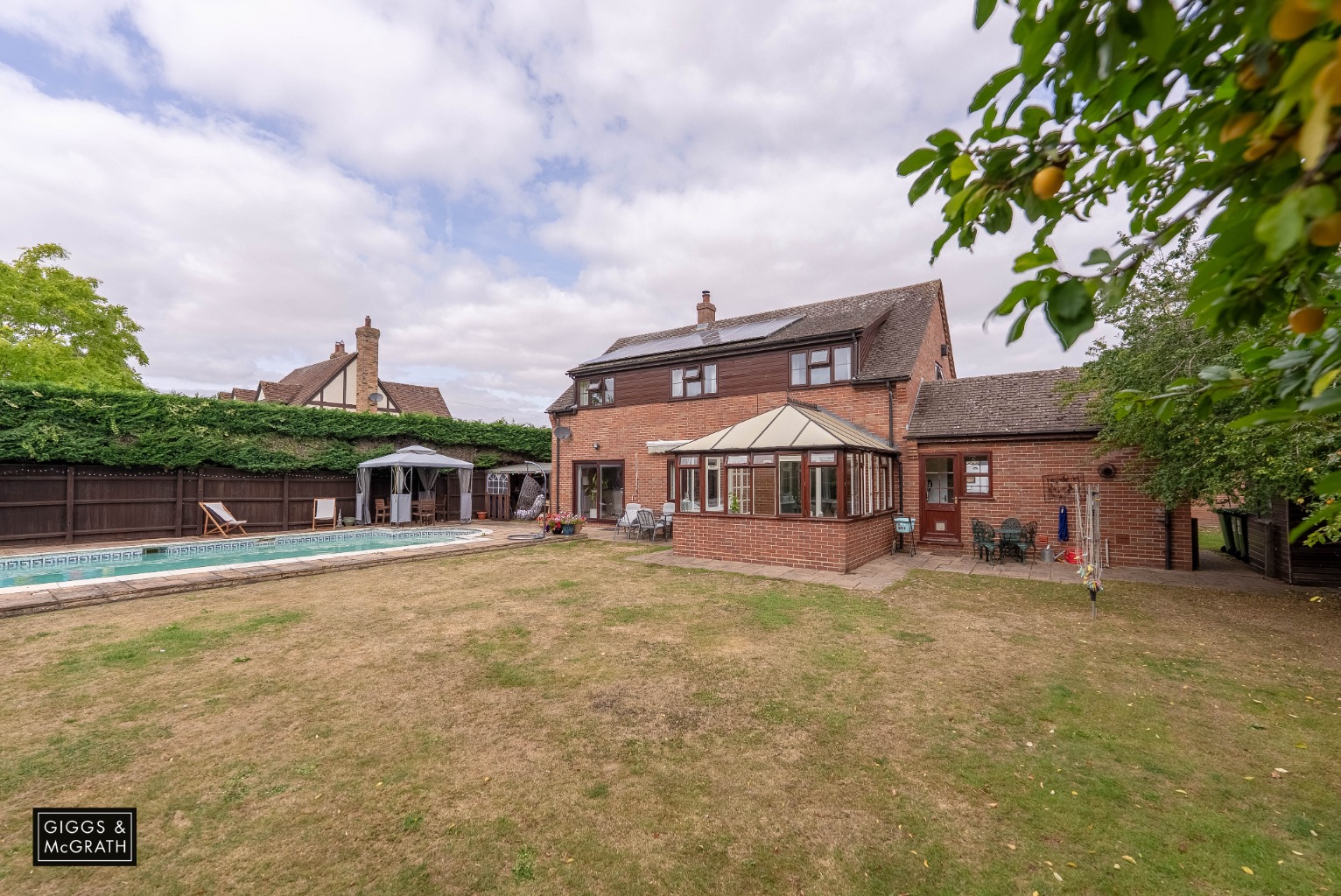 5 bed detached house for sale in High Street, Huntingdon  - Property Image 4