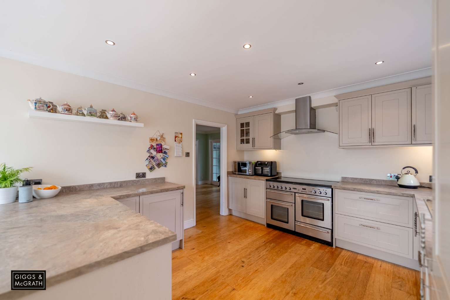 5 bed detached house for sale in High Street, Huntingdon 5