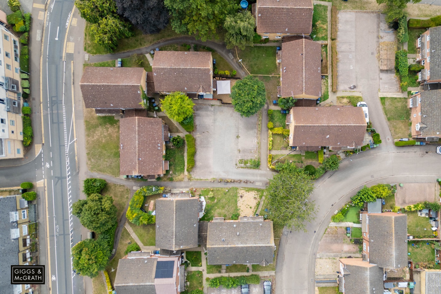 1 bed terraced house for sale in Ashton Gardens, Huntingdon 11