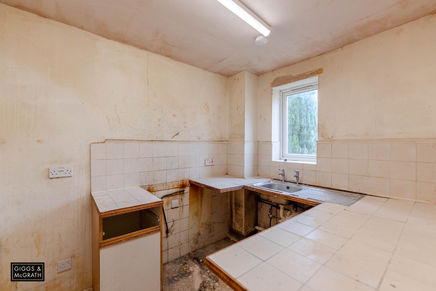 1 bed terraced house for sale in Ashton Gardens, Huntingdon  - Property Image 4