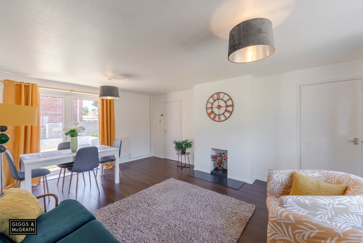 3 bed end of terrace house for sale in Bedford Avenue, Cambridgeshire 1