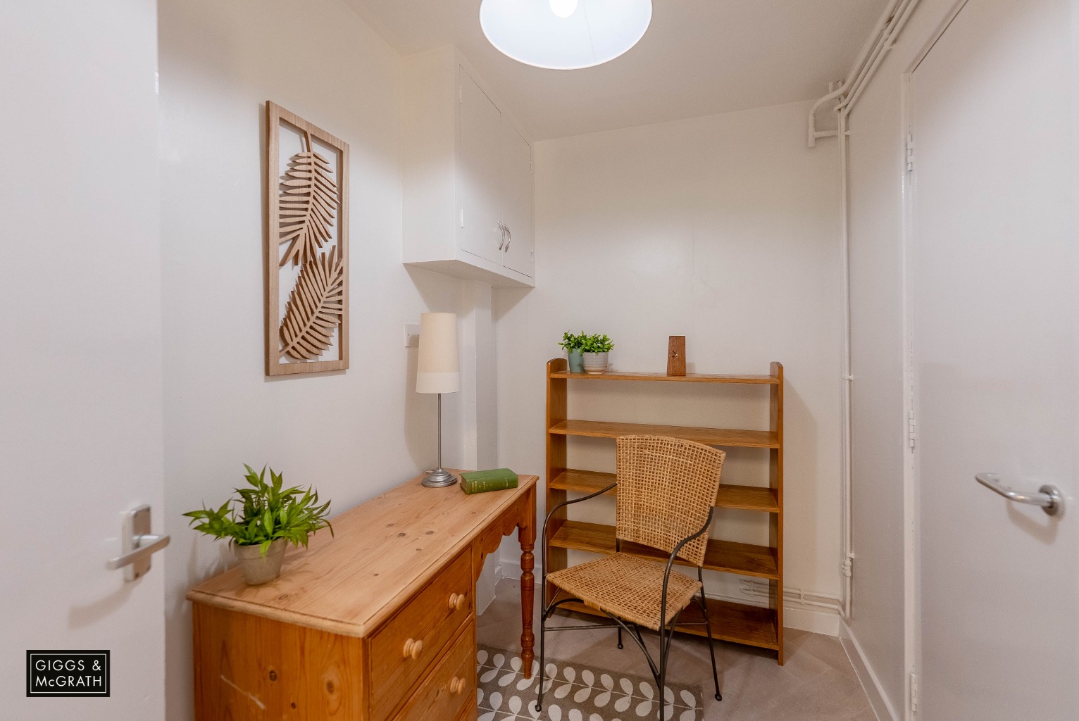 3 bed end of terrace house for sale in Bedford Avenue, Cambridgeshire  - Property Image 8