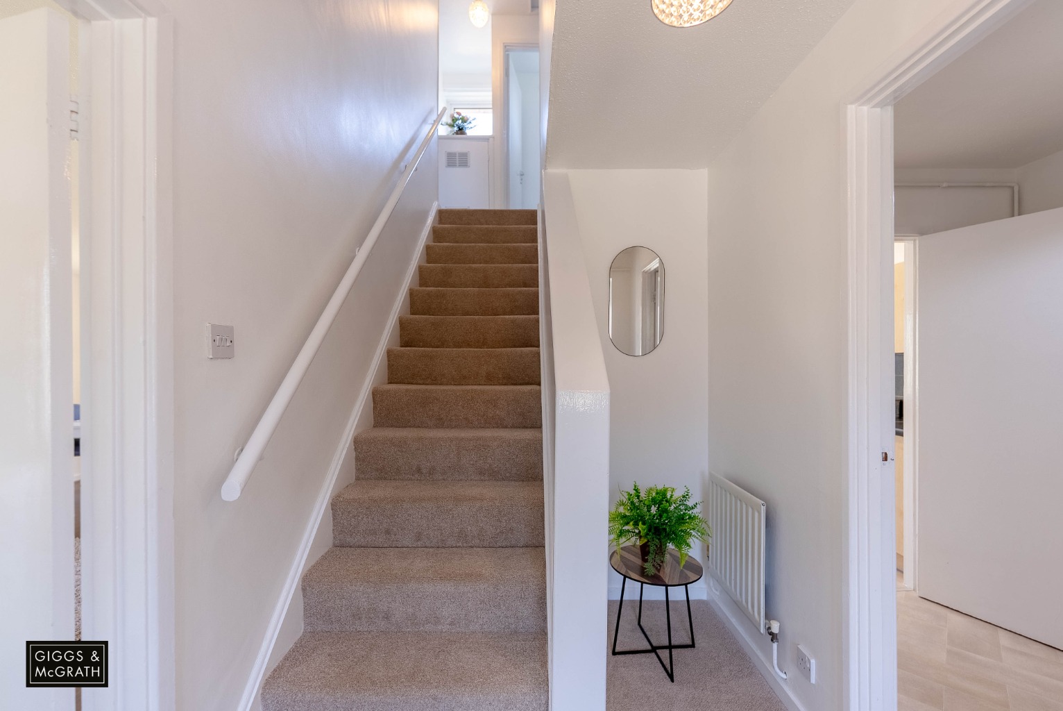 3 bed end of terrace house for sale in Bedford Avenue, Cambridgeshire  - Property Image 9