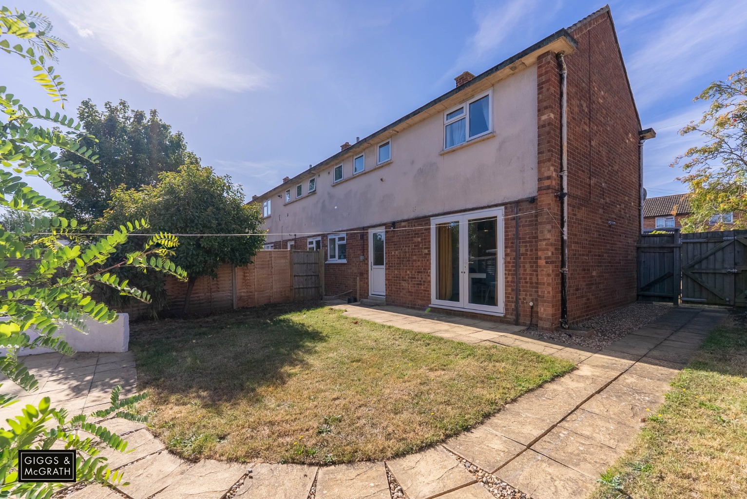 3 bed end of terrace house for sale in Bedford Avenue, Cambridgeshire  - Property Image 4