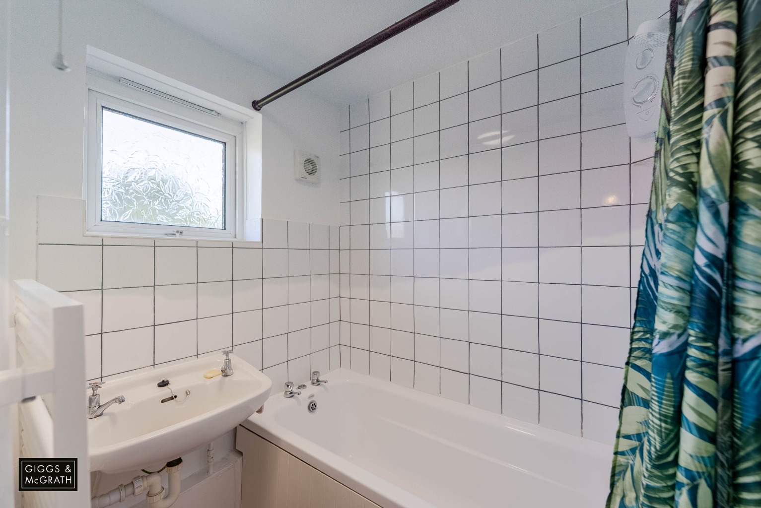 3 bed end of terrace house for sale in Bedford Avenue, Cambridgeshire 13