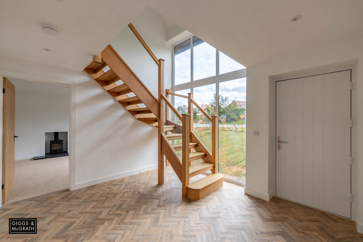 4 bed detached house for sale in Thrapston Road, Huntingdon 1