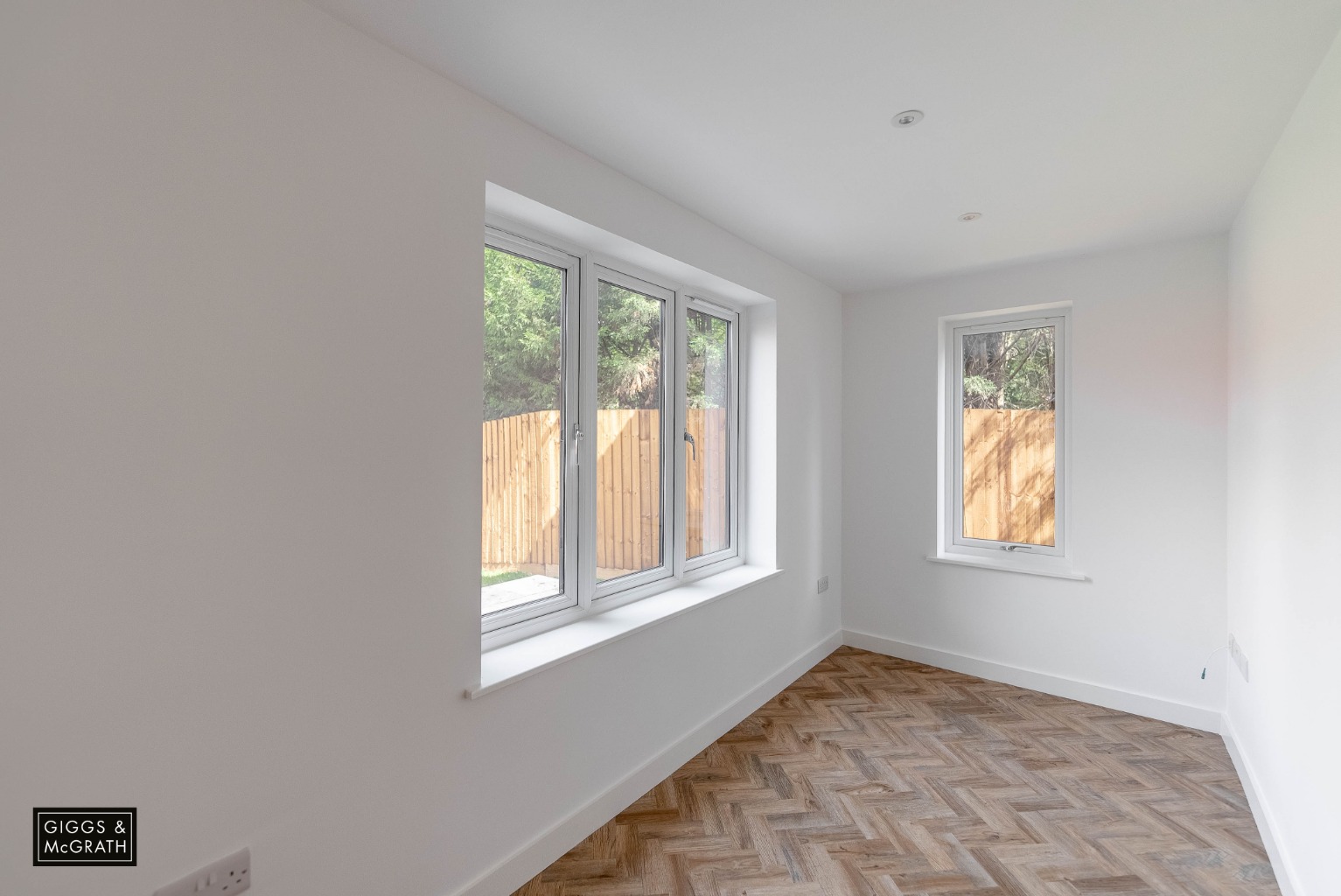 4 bed detached house for sale in Thrapston Road, Huntingdon 7