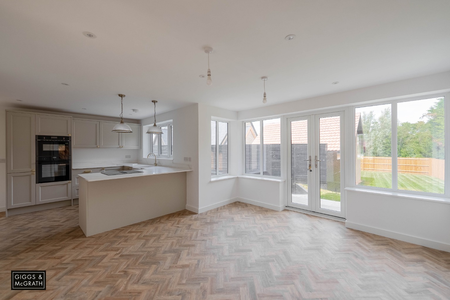 4 bed detached house for sale in Thrapston Road, Huntingdon  - Property Image 3