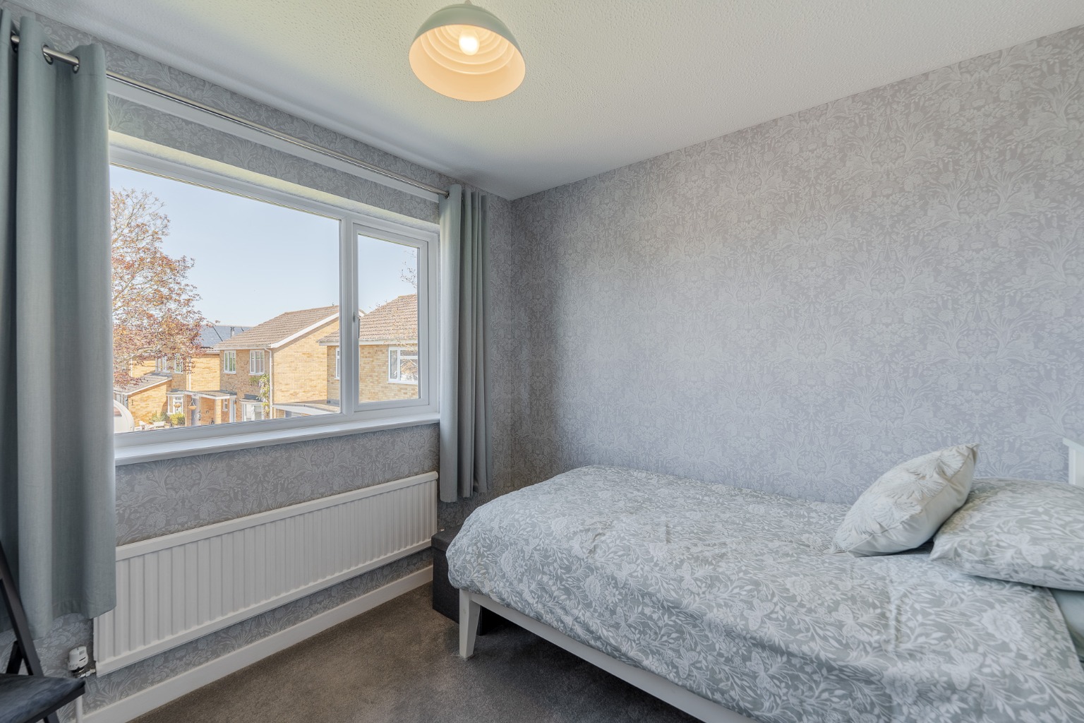 3 bed semi-detached house for sale in Bramley Avenue, Cambridgeshire  - Property Image 13