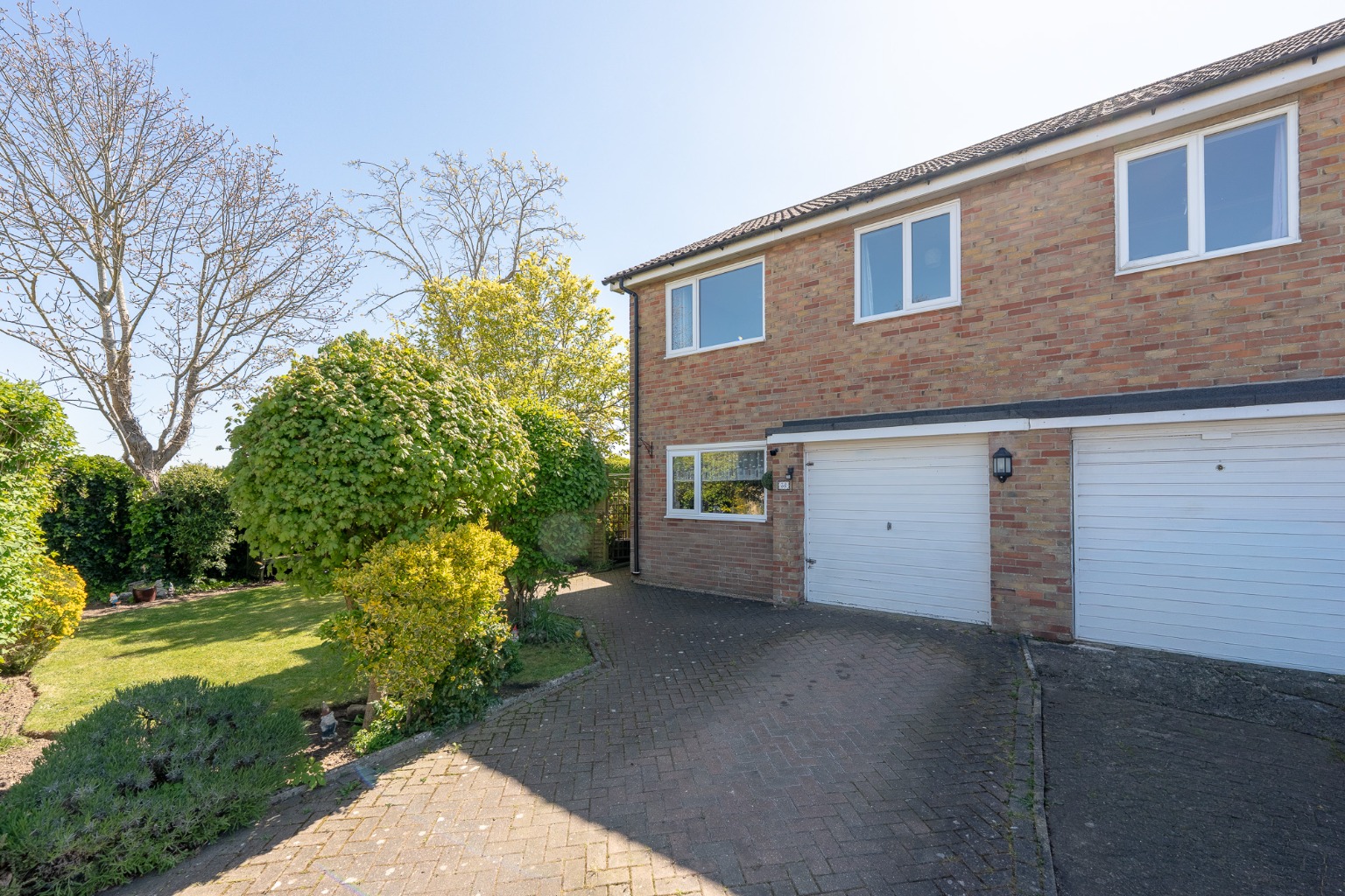 3 bed semi-detached house for sale in Bramley Avenue, Cambridgeshire  - Property Image 1