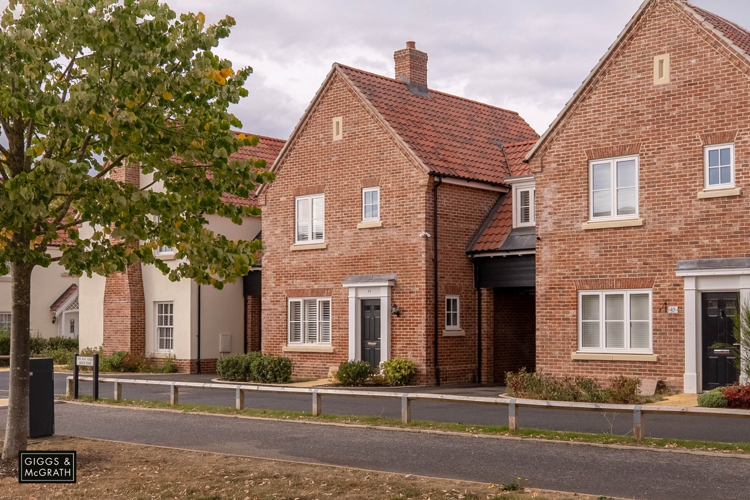 3 bed link detached house for sale in Senliz Road, Cambridgeshire, PE28